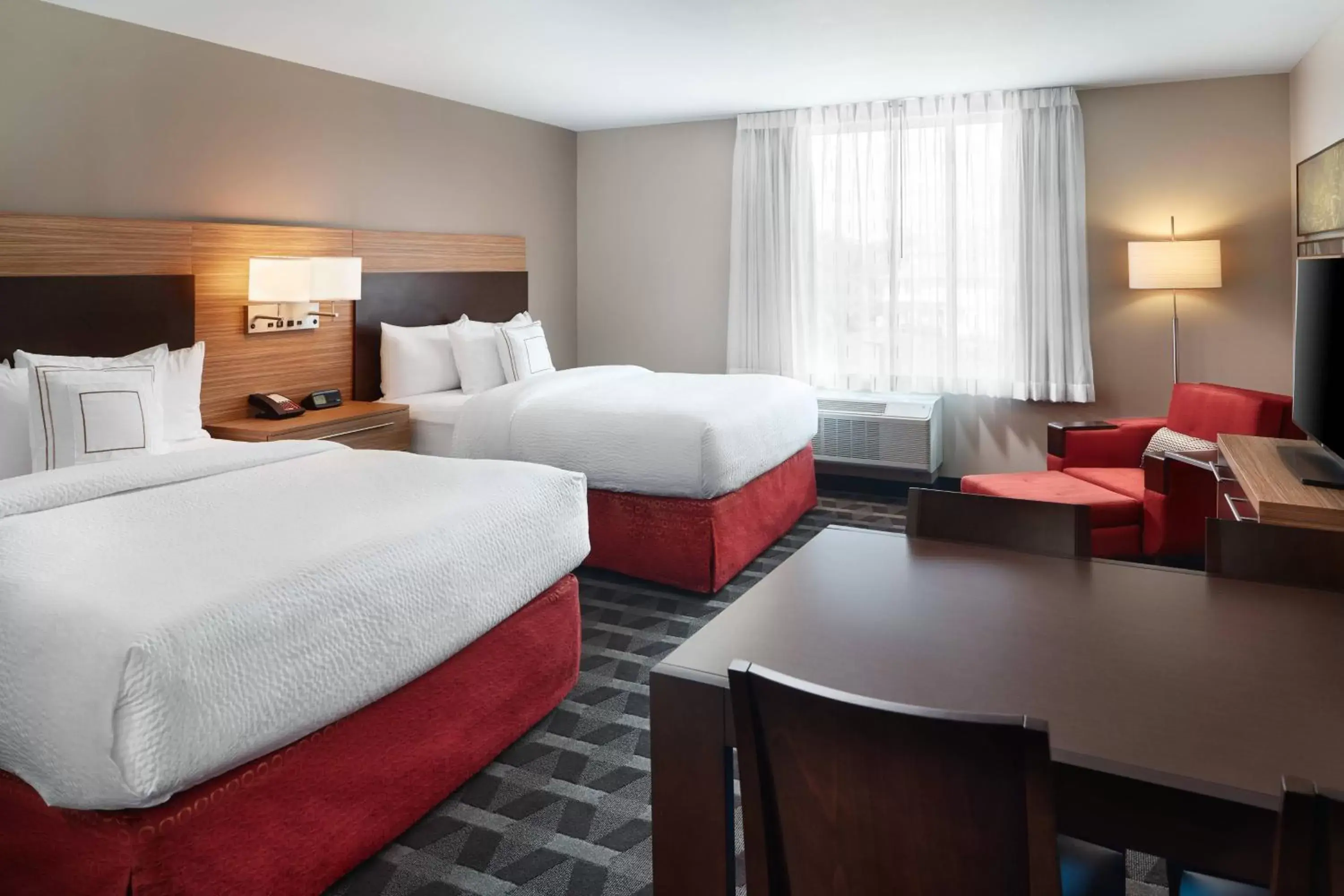 Photo of the whole room, Bed in Towneplace Suites By Marriott Louisville Northeast