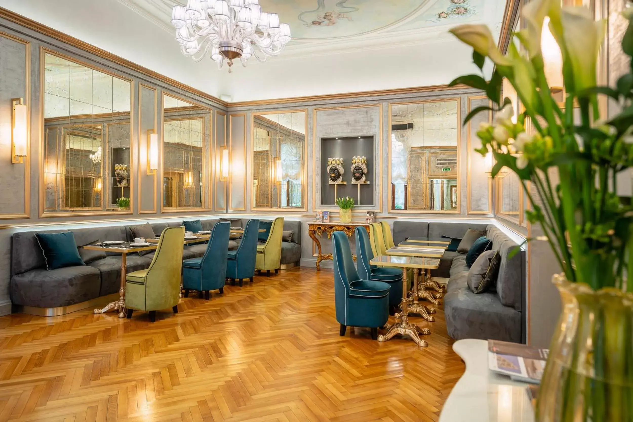 Lounge or bar, Seating Area in Hotel Antico Doge - a Member of Elizabeth Hotel Group