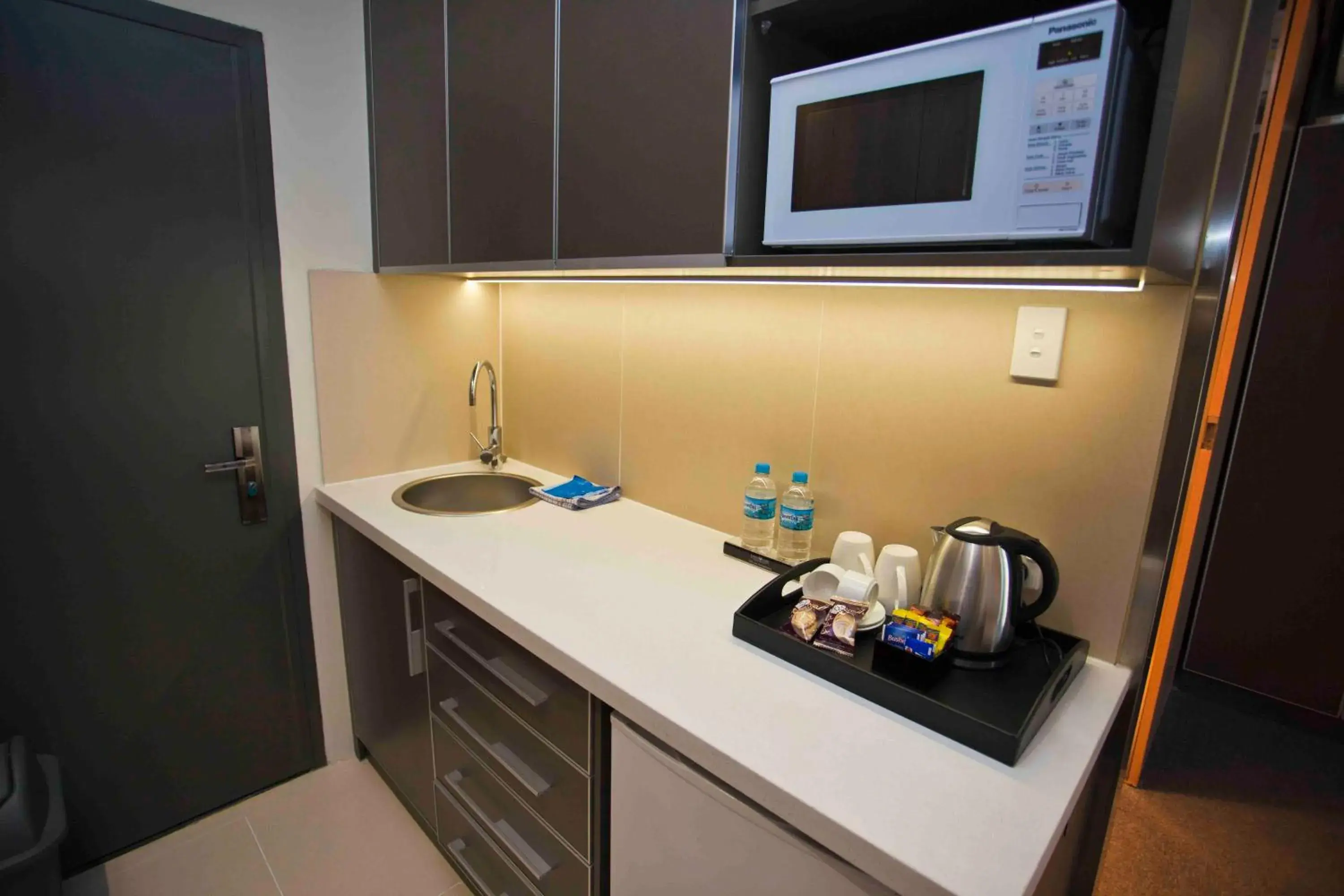 Kitchen or kitchenette, Kitchen/Kitchenette in Kings Park - Accommodation