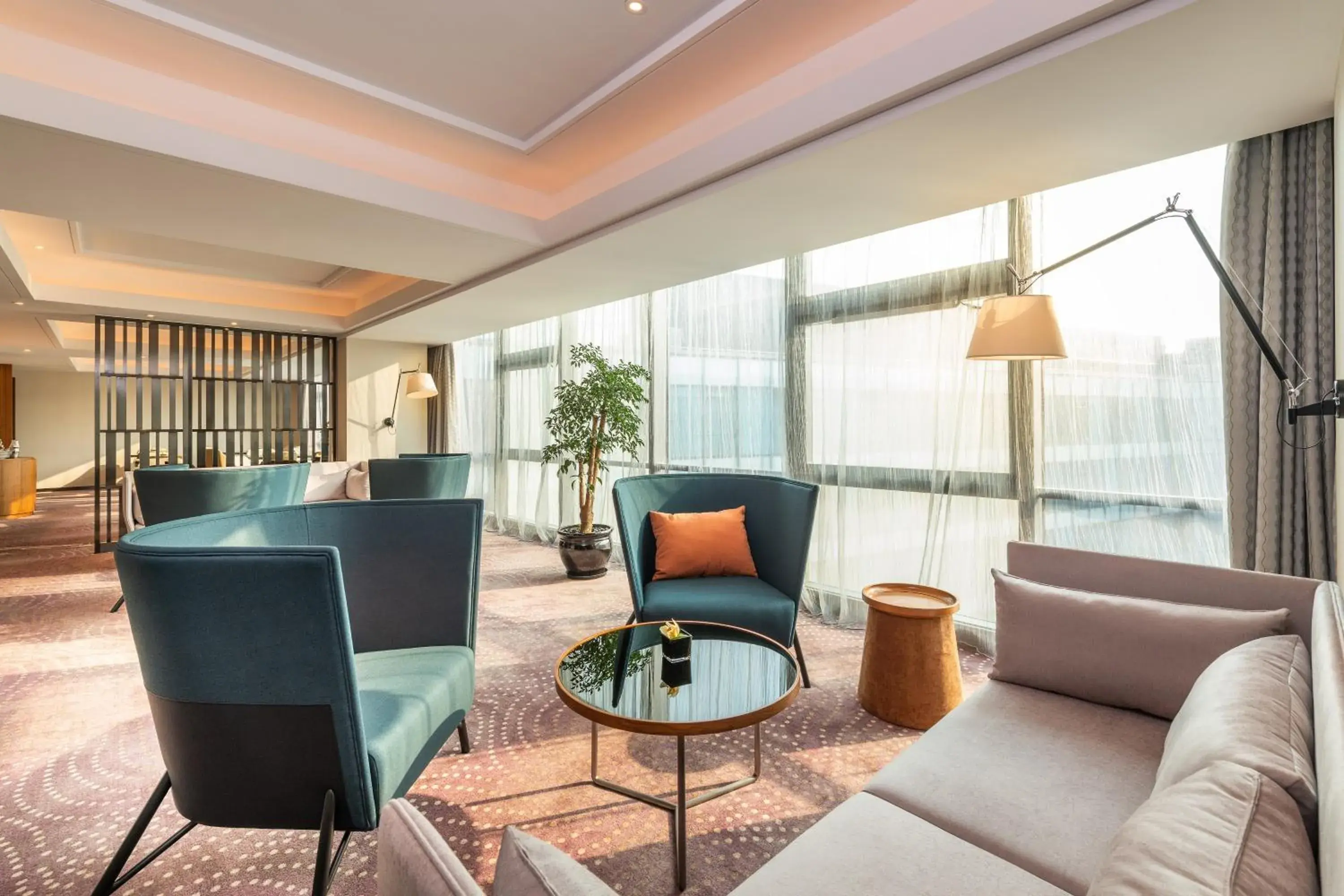 Lounge or bar, Seating Area in Novotel Shanghai Hongqiao