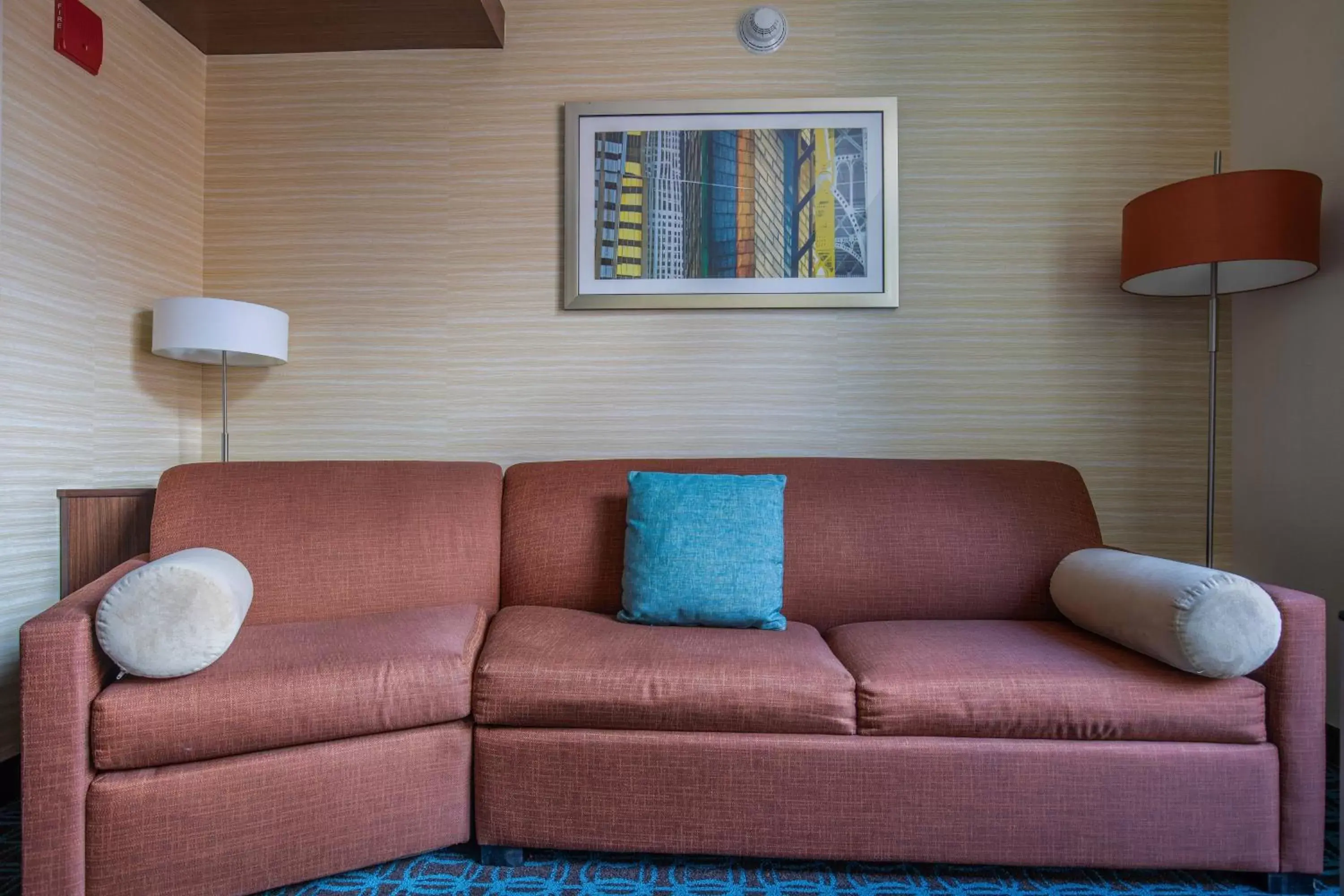 Bedroom, Seating Area in Fairfield Inn and Suites Chicago Downtown-River North