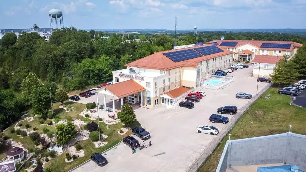 Property building, Bird's-eye View in Savannah House Hotel