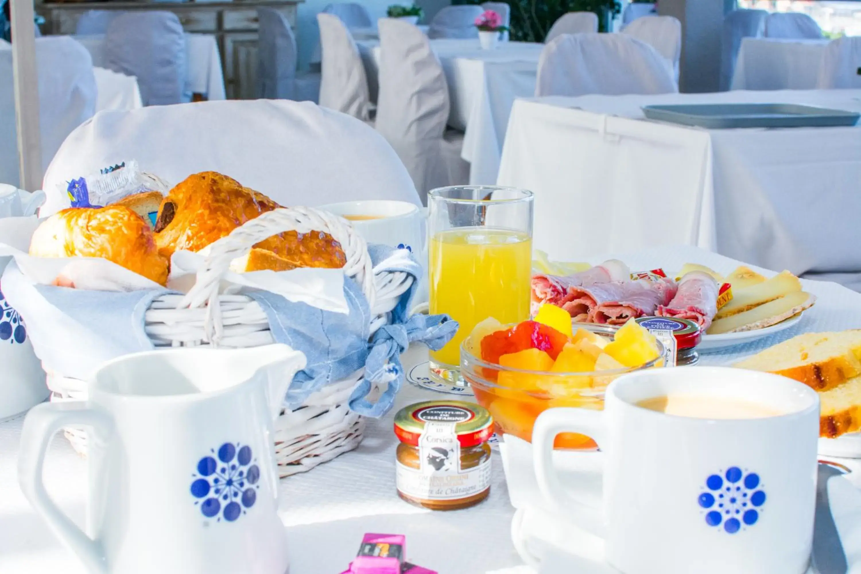 Continental breakfast in Hotel Roc E Mare Continental breakfast in Hotel Roc E Mare