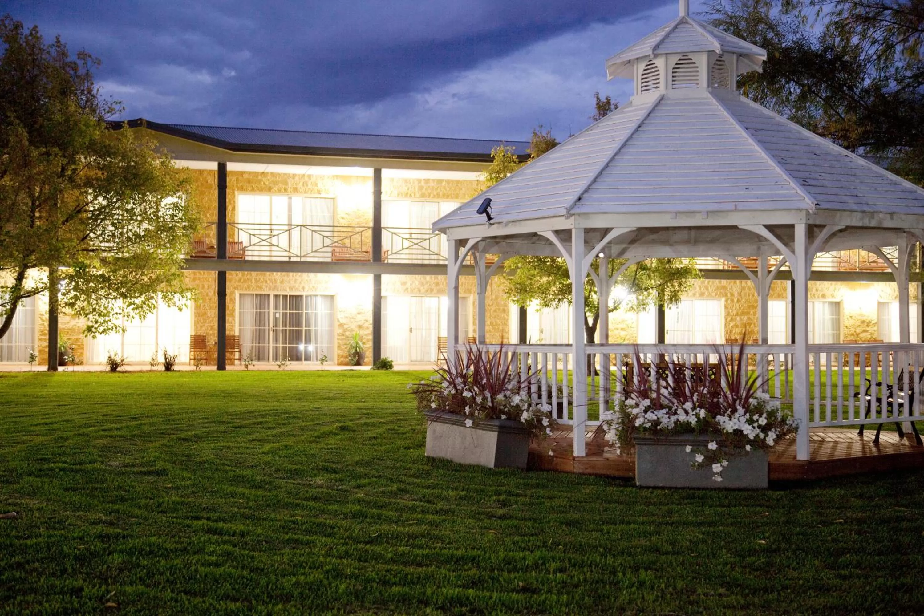 Patio in Parklands Resort Mudgee
