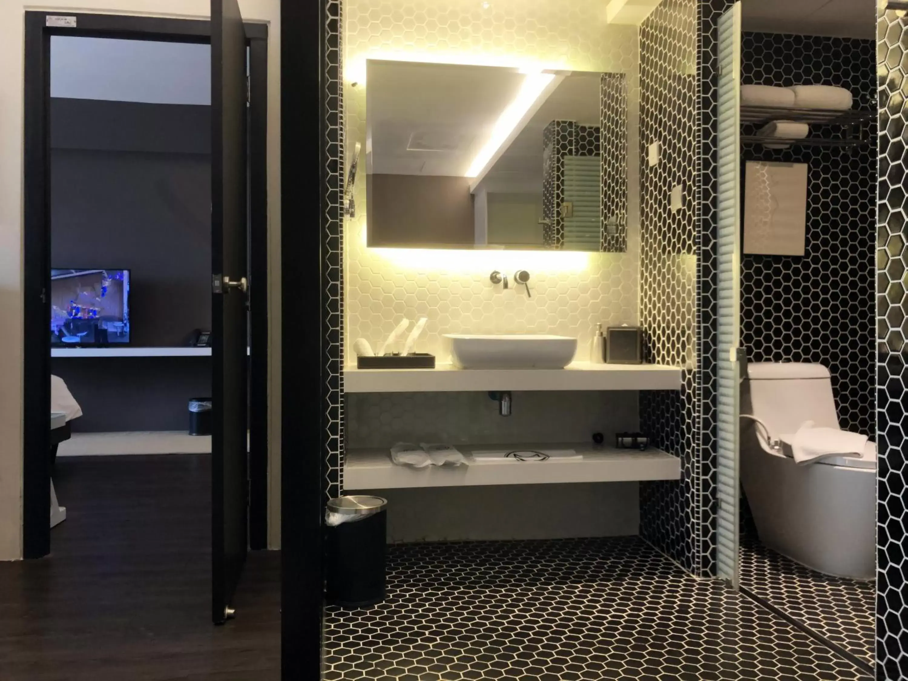 Shower, Bathroom in M Roof Hotel & Residences