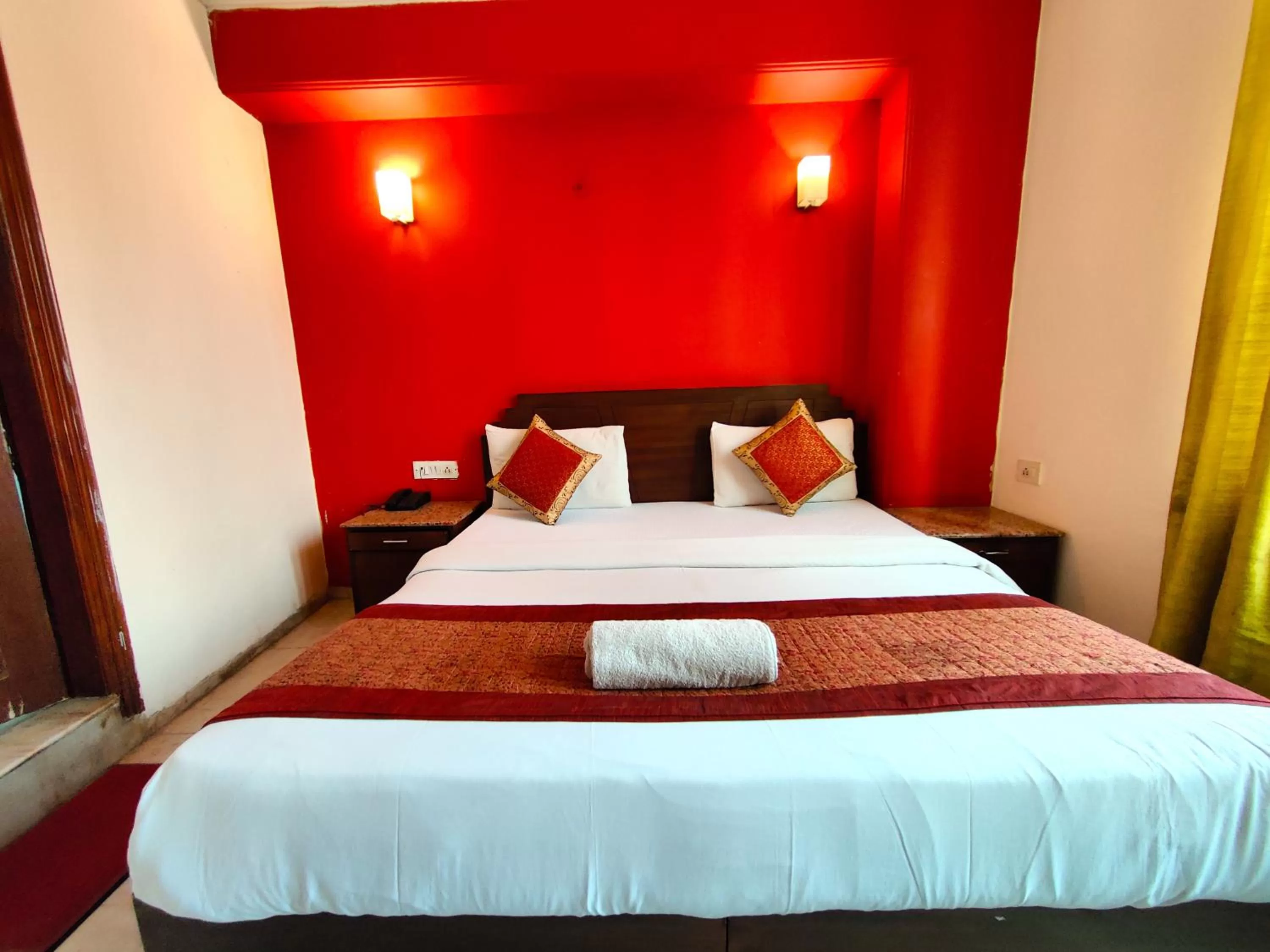 Bed in Hotel Unistar