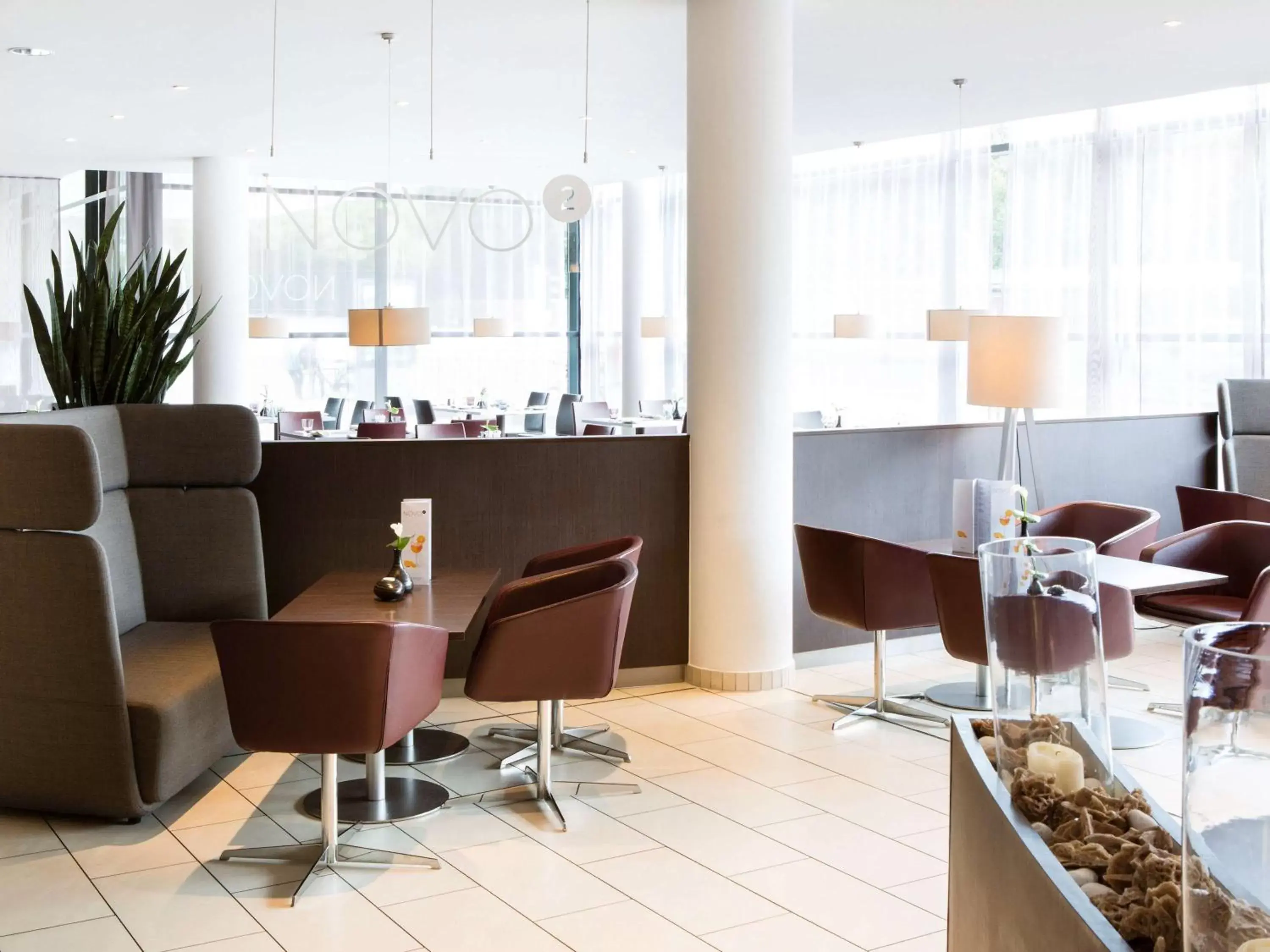 Lounge or bar, Restaurant/Places to Eat in Novotel Hamburg City Alster