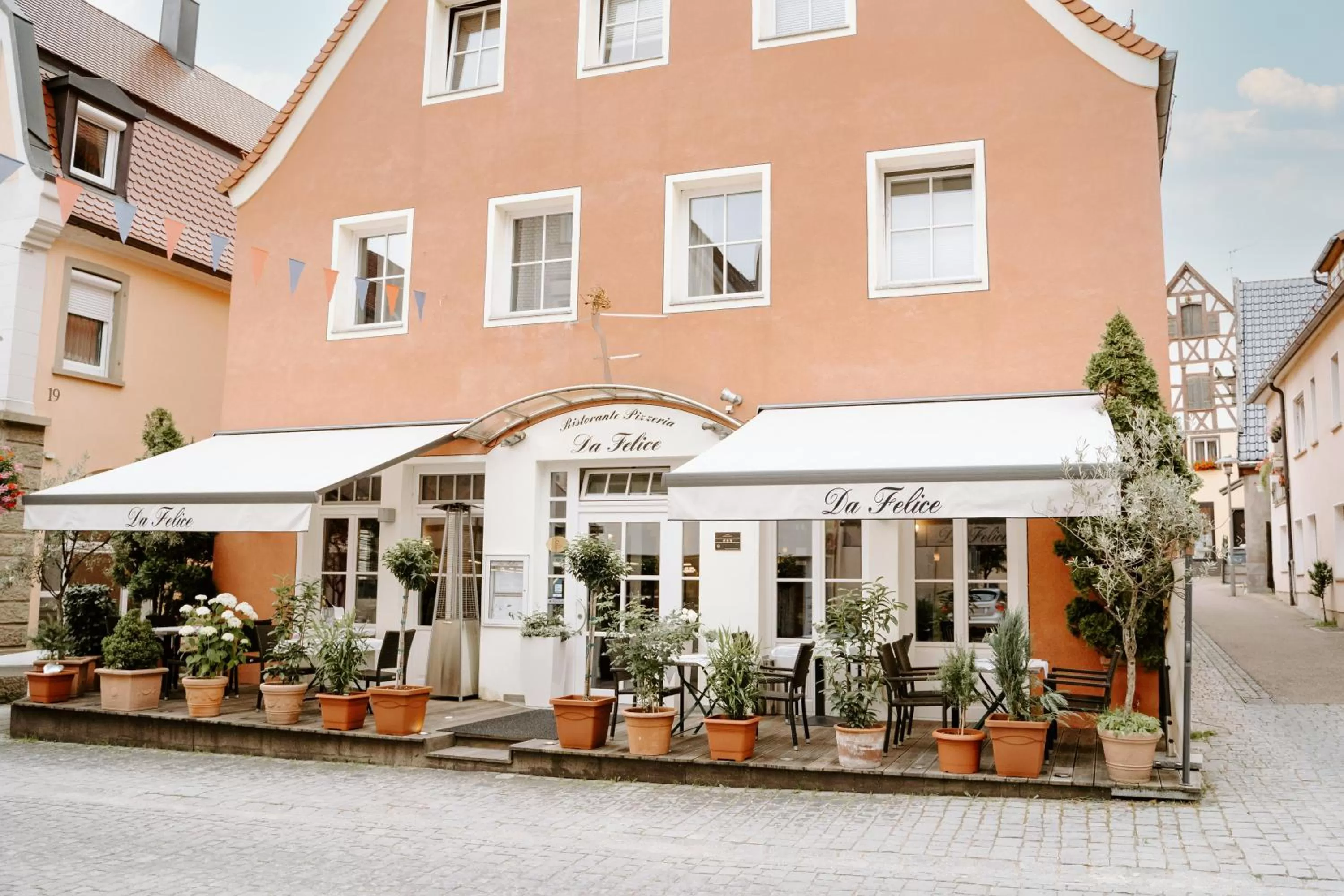 Property building in Hotel Da Felice