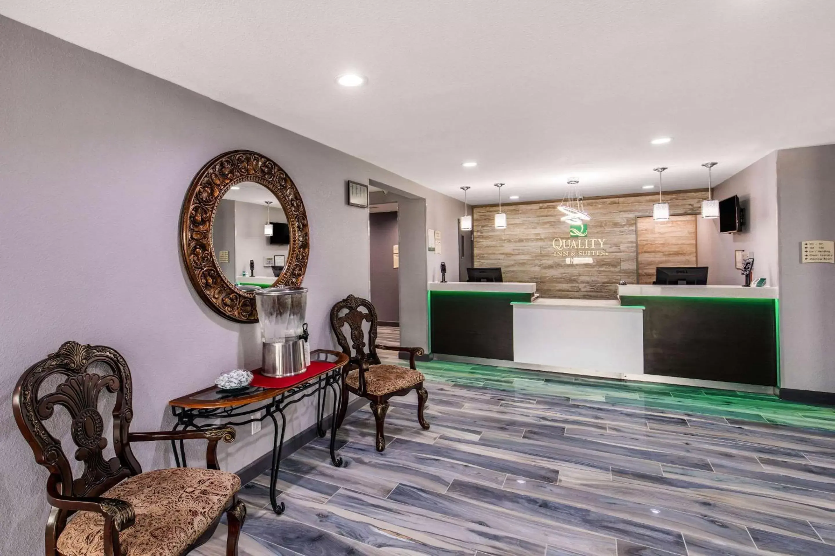 Lobby or reception in Quality Inn & Suites Plano Lobby or reception in Quality Inn & Suites Plano