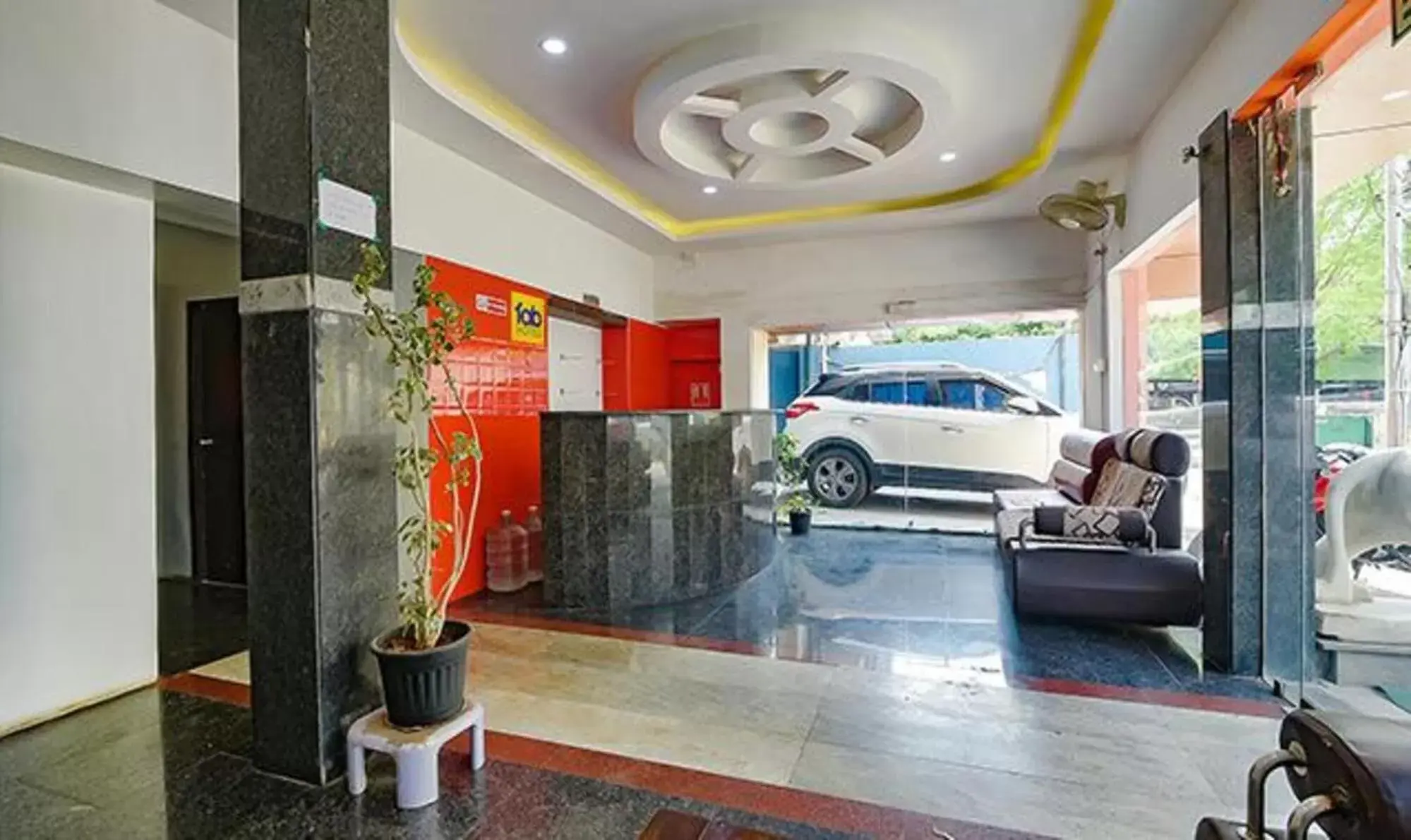 Lobby or reception in Fab Express Lloyd's Inn - Near Kodambakkam Railway Station Lobby or reception in Fab Express Lloyd's Inn - Near Kodambakkam Railway Station