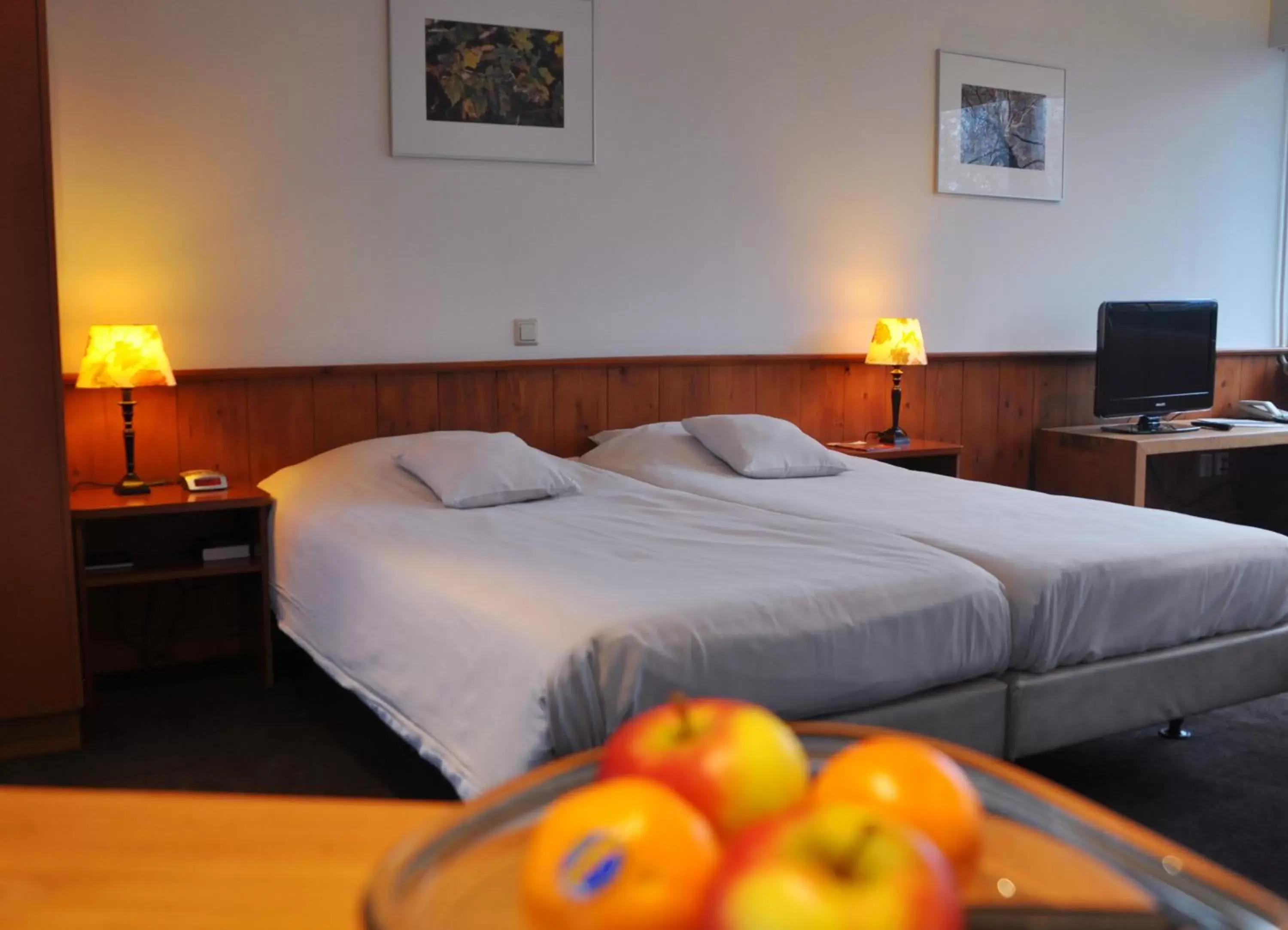 Bedroom, Bed in Restaurant-Hotel de Watergeus