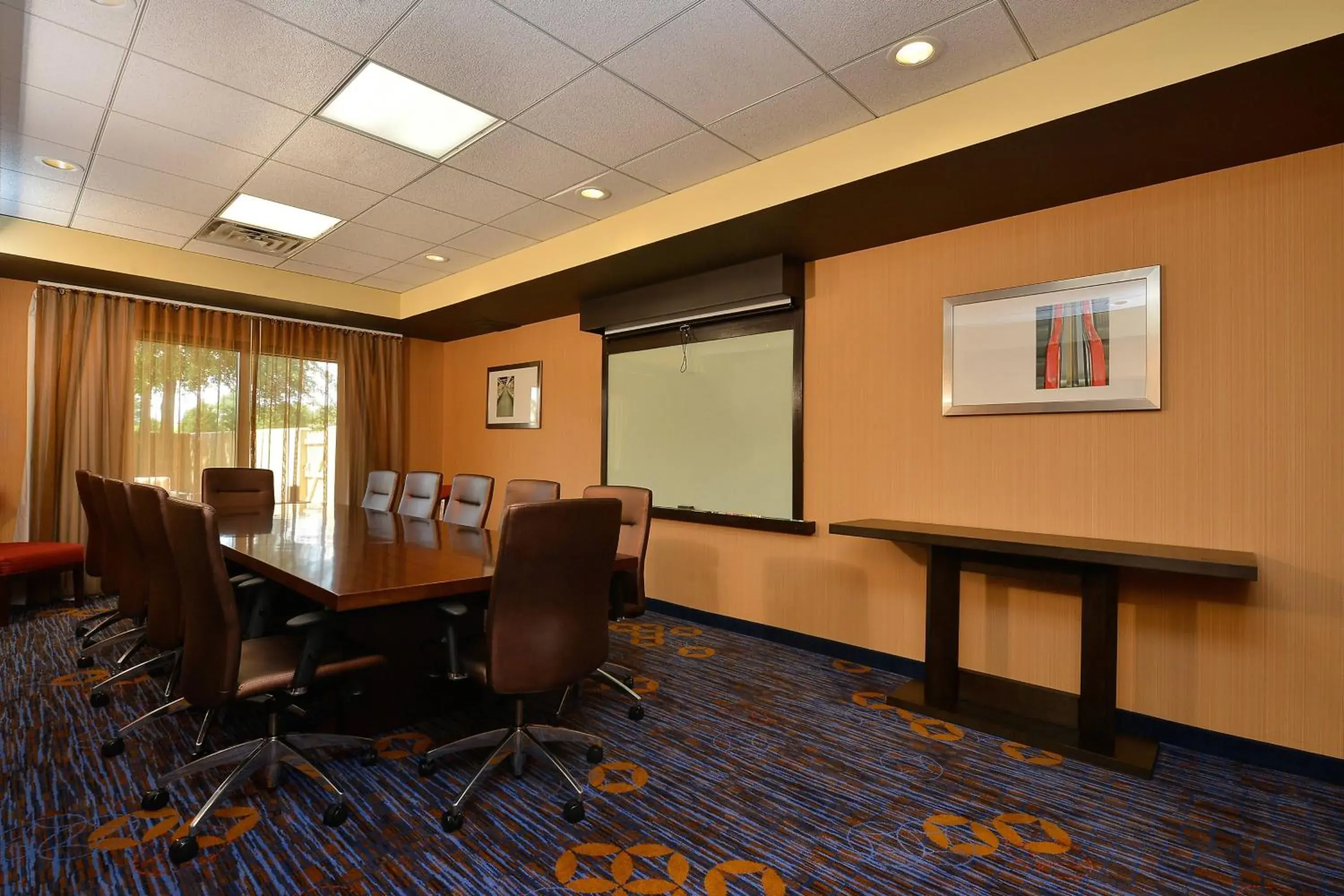 Meeting/conference room in Courtyard by Marriott Bentonville