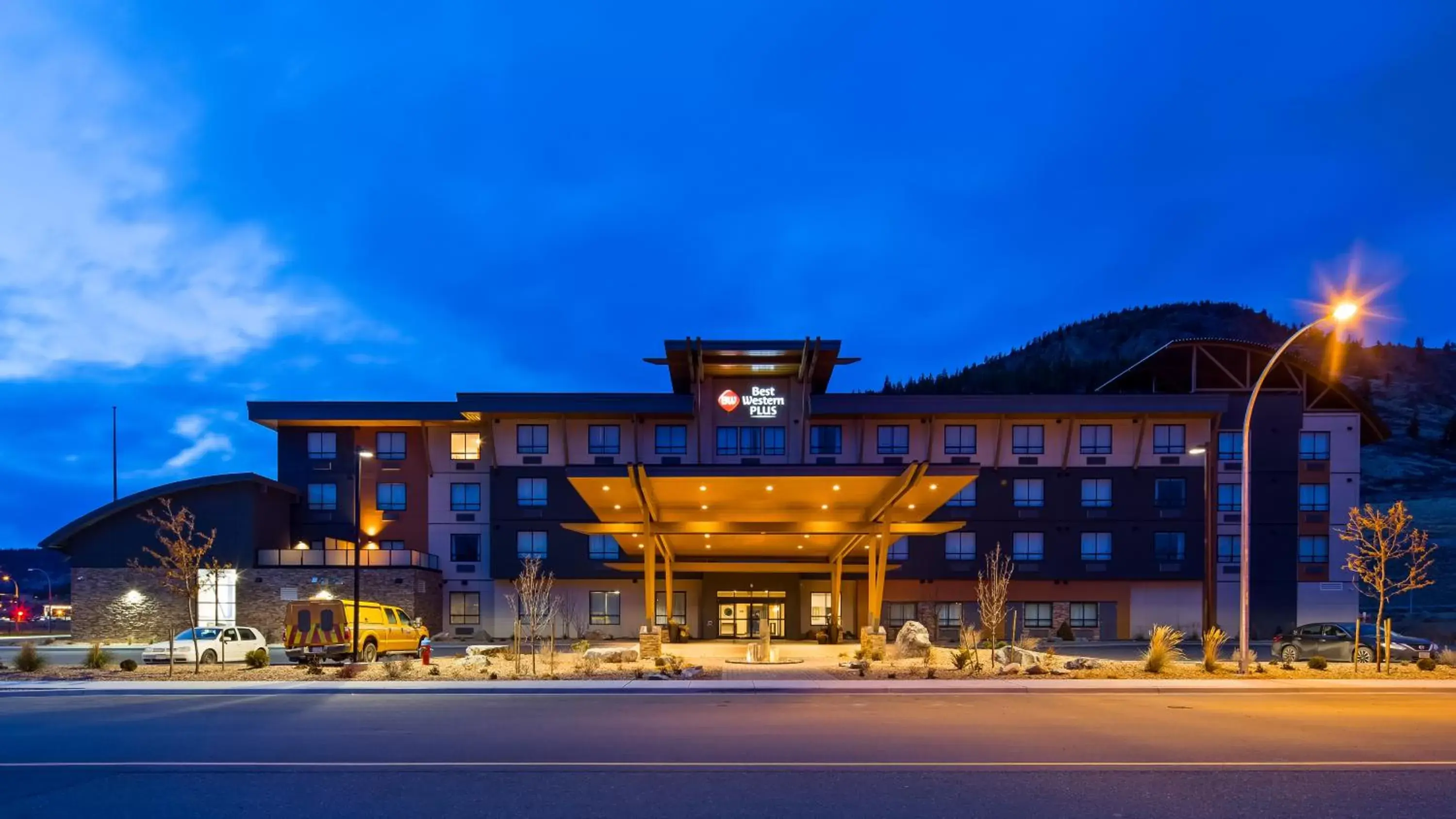 Facade/entrance, Property Building in Best Western Plus Merritt Hotel