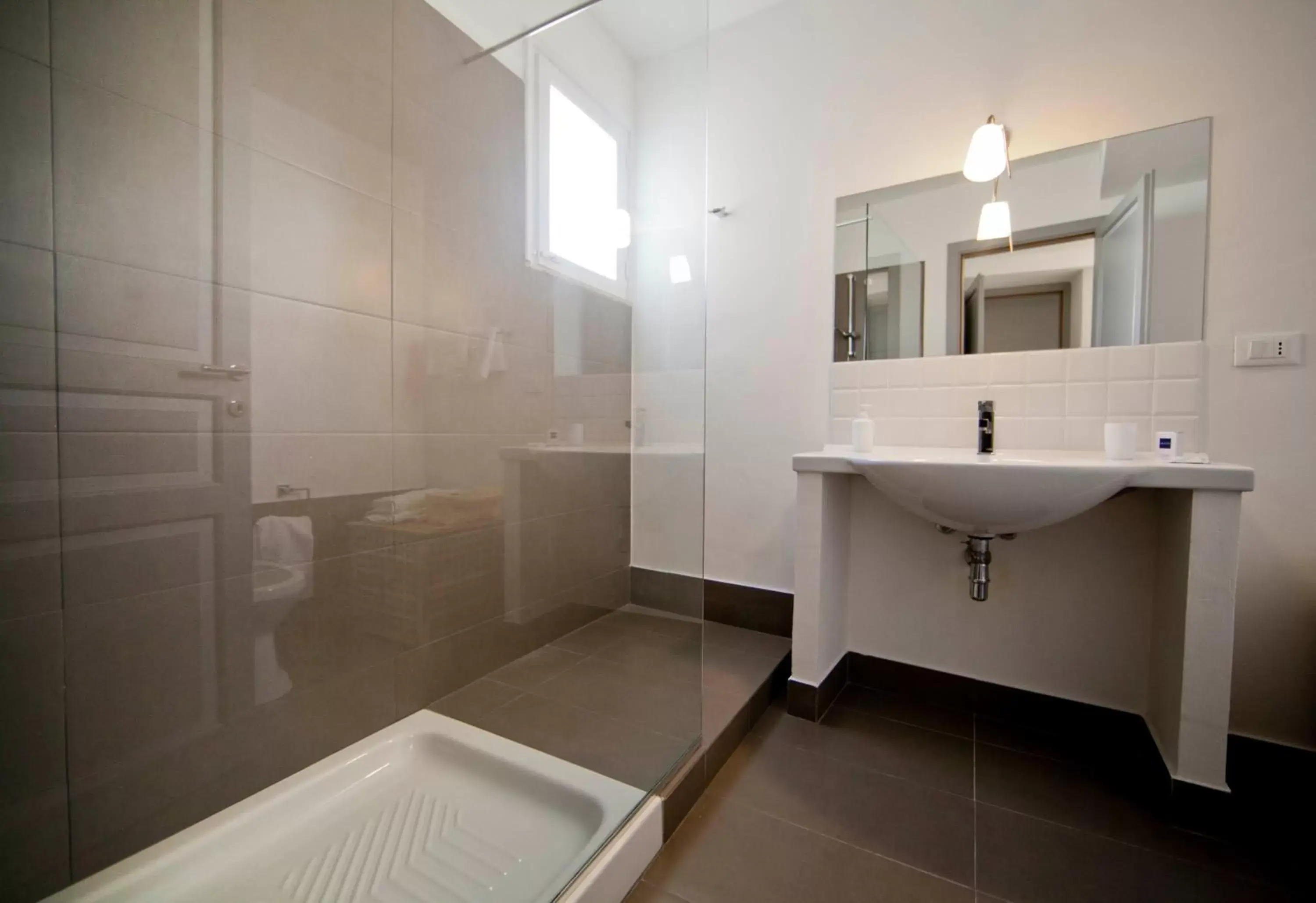 Shower, Bathroom in B&B Barone Sieri Pepoli