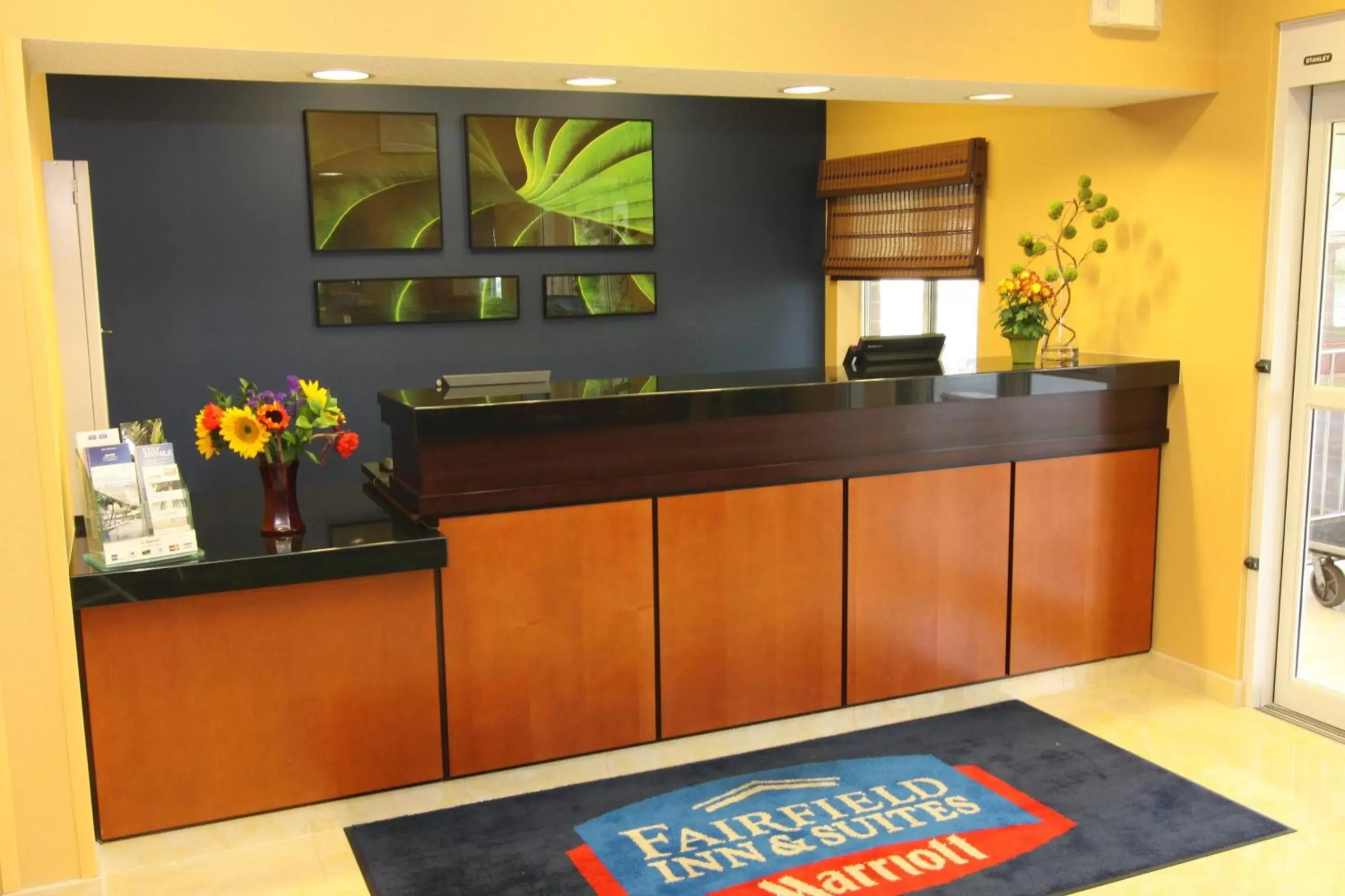 Lobby or reception, Lobby/Reception in Fairfield Inn & Suites Minneapolis Burnsville
