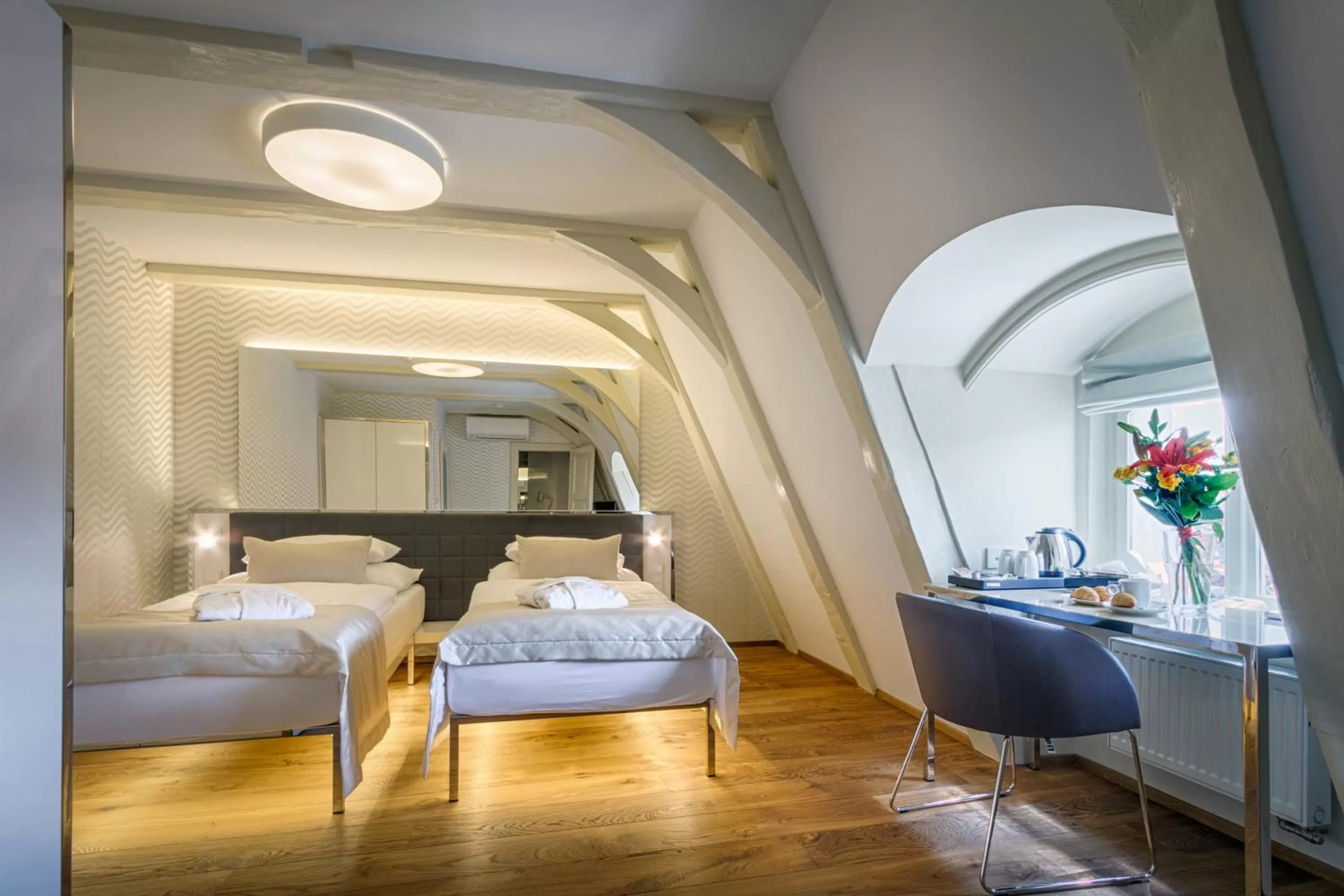 Bedroom, Bed in Golden Star