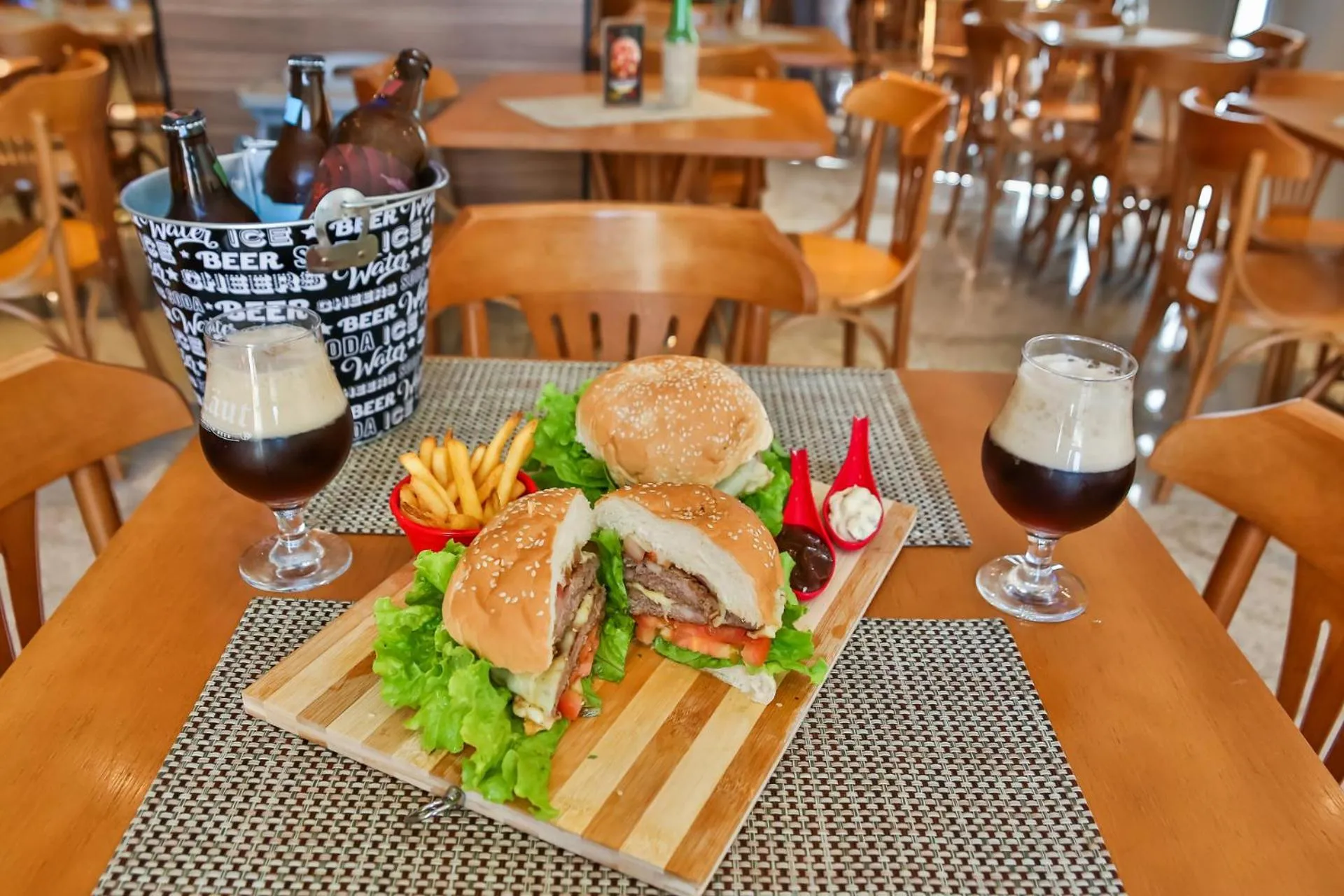 Restaurant/places to eat in San Diego Express Barro Preto