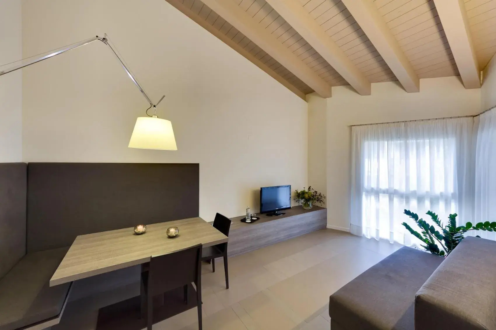 Dining area, TV/Entertainment Center in Locanda La Gazzella