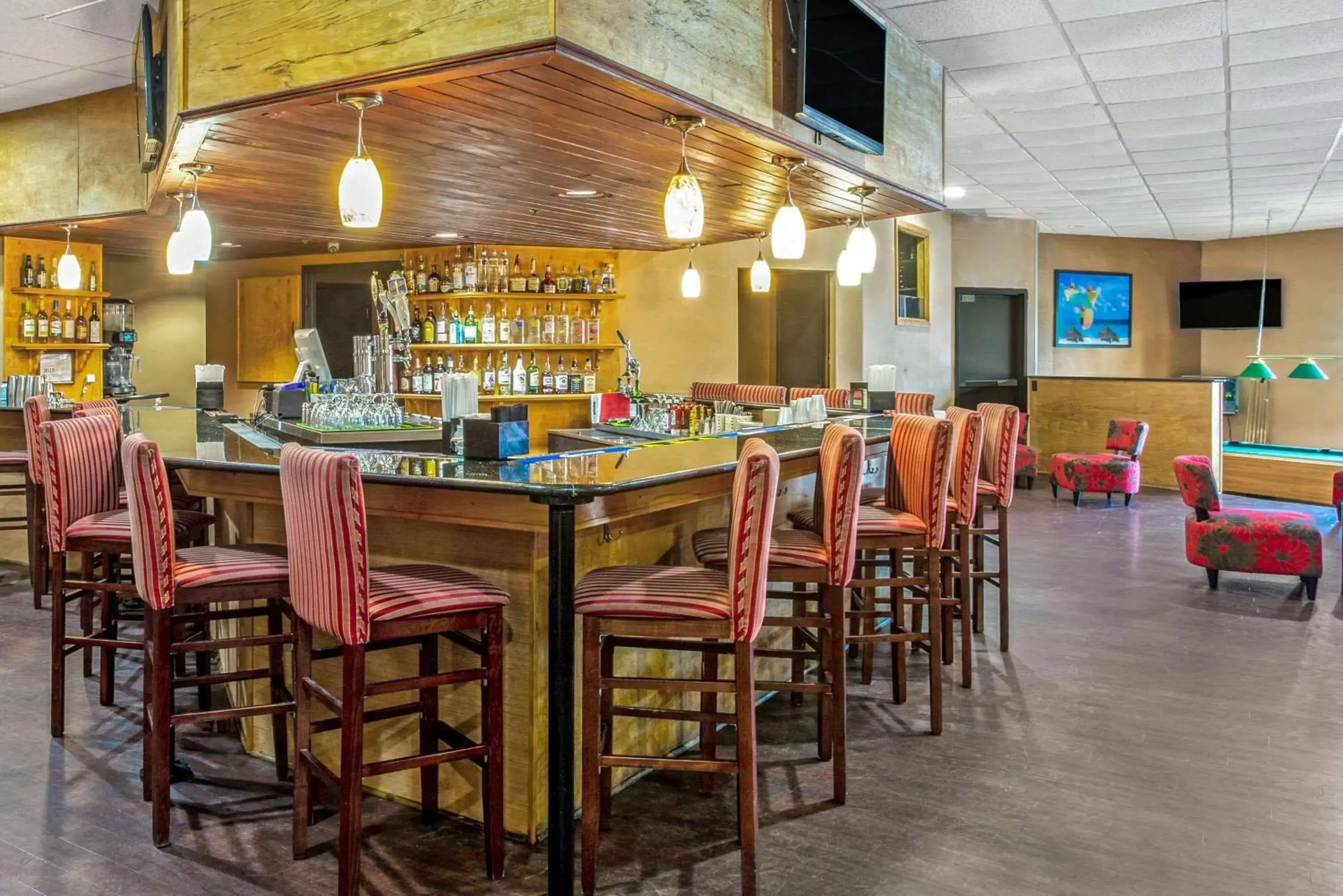 Restaurant/places to eat, Lounge/Bar in La Quinta by Wyndham Salisbury