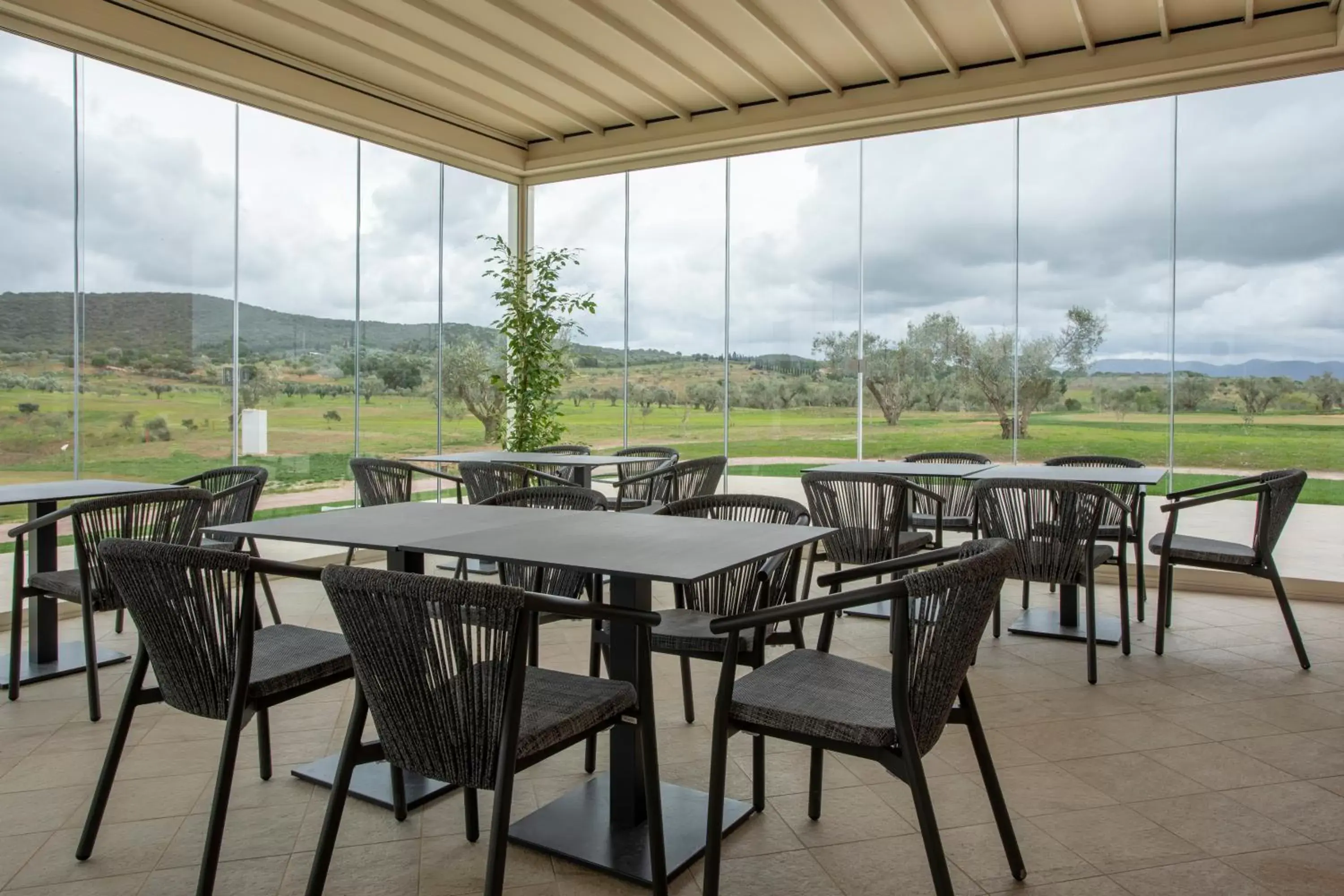 Patio, Restaurant/Places to Eat in Riva Toscana Golf Resort & SPA