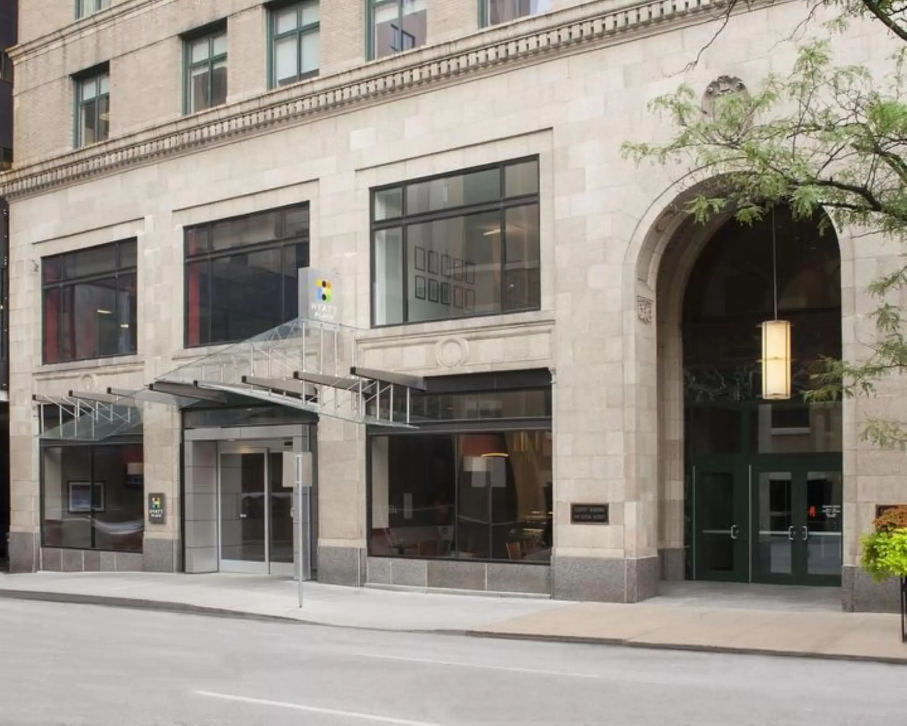 Facade/entrance in Hyatt Place Des Moines Downtown Facade/entrance in Hyatt Place Des Moines Downtown