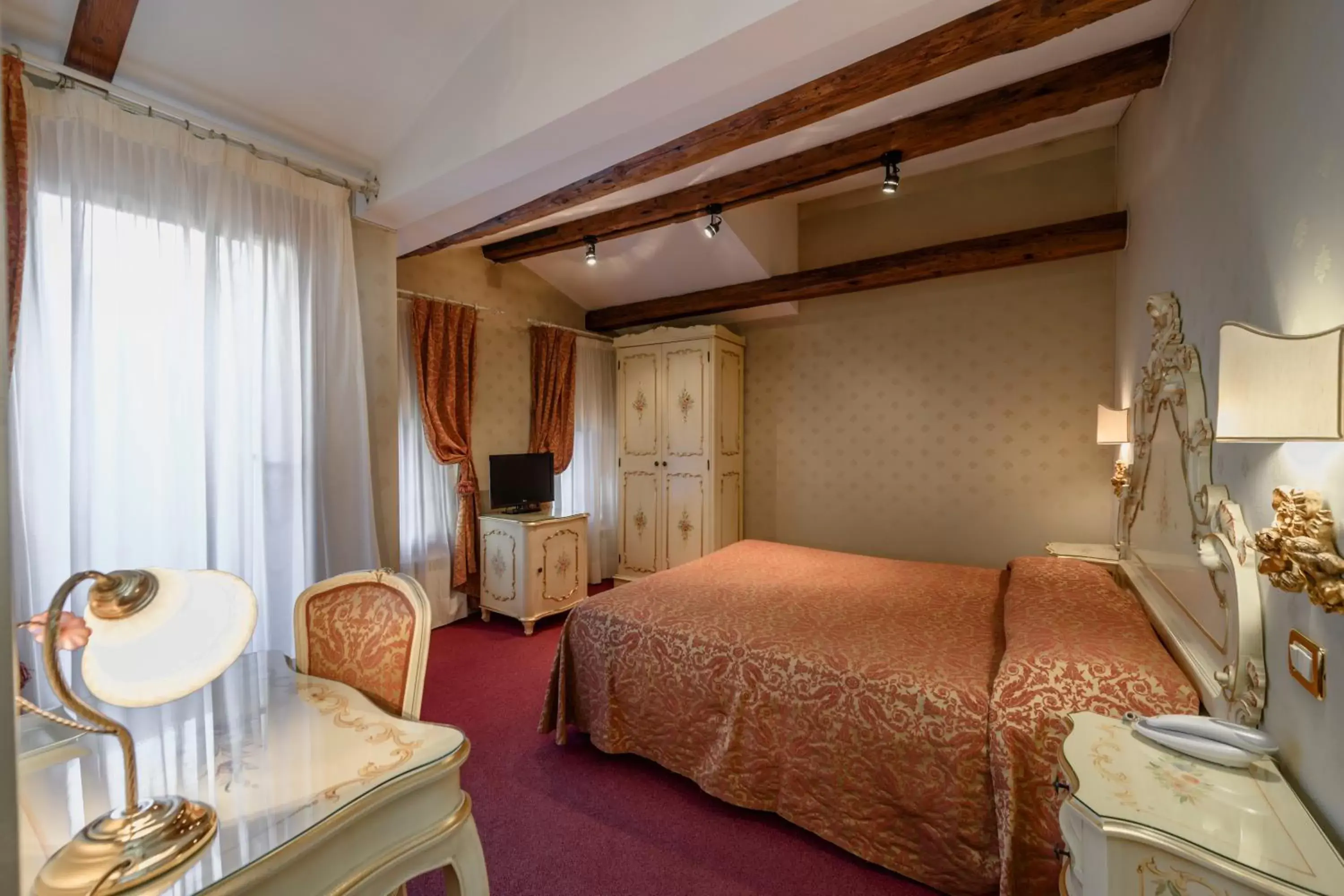 Bedroom in Locanda Al Leon