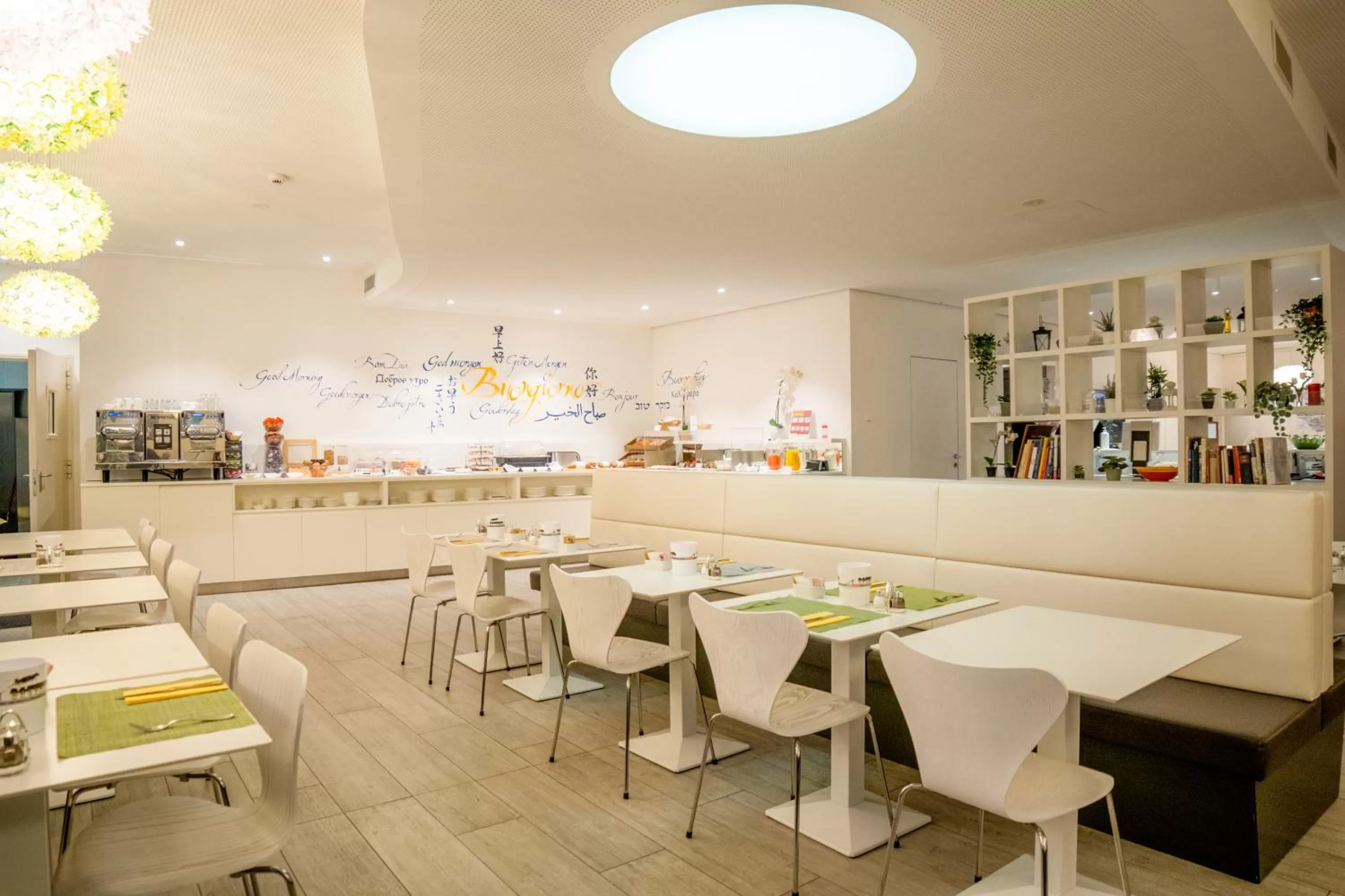 Restaurant/places to eat in Hotel City Lugano