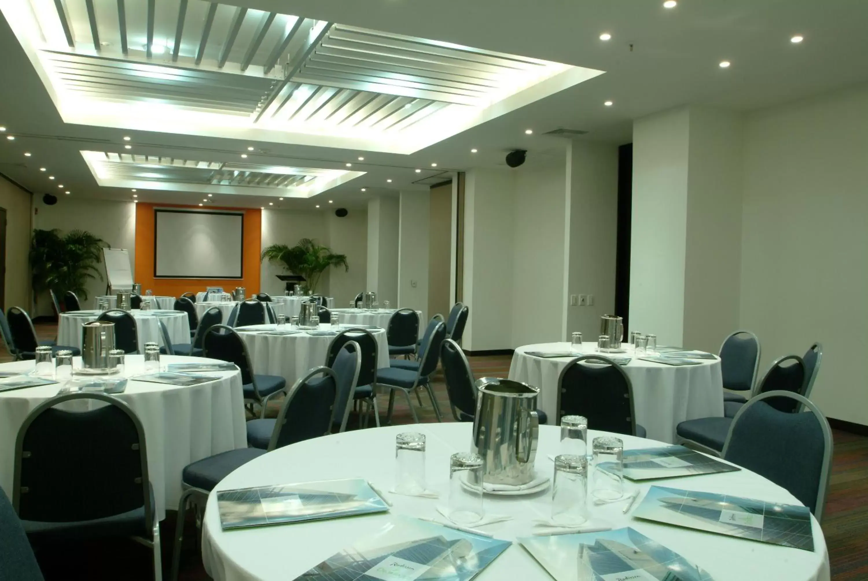 Banquet/Function facilities, Restaurant/Places to Eat in Decapolis Hotel Panama City