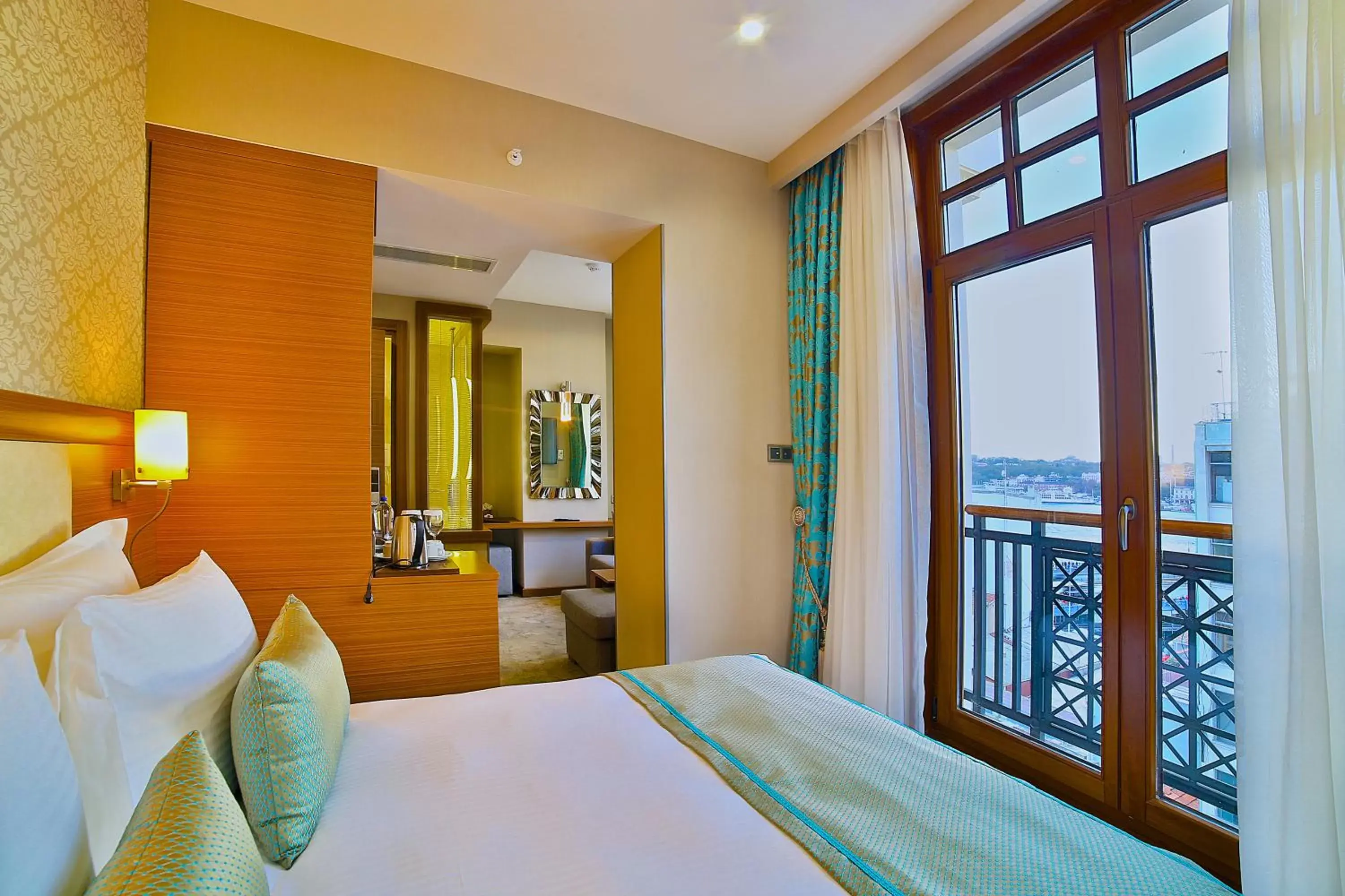 Bedroom in Hotel Momento Golden Horn
