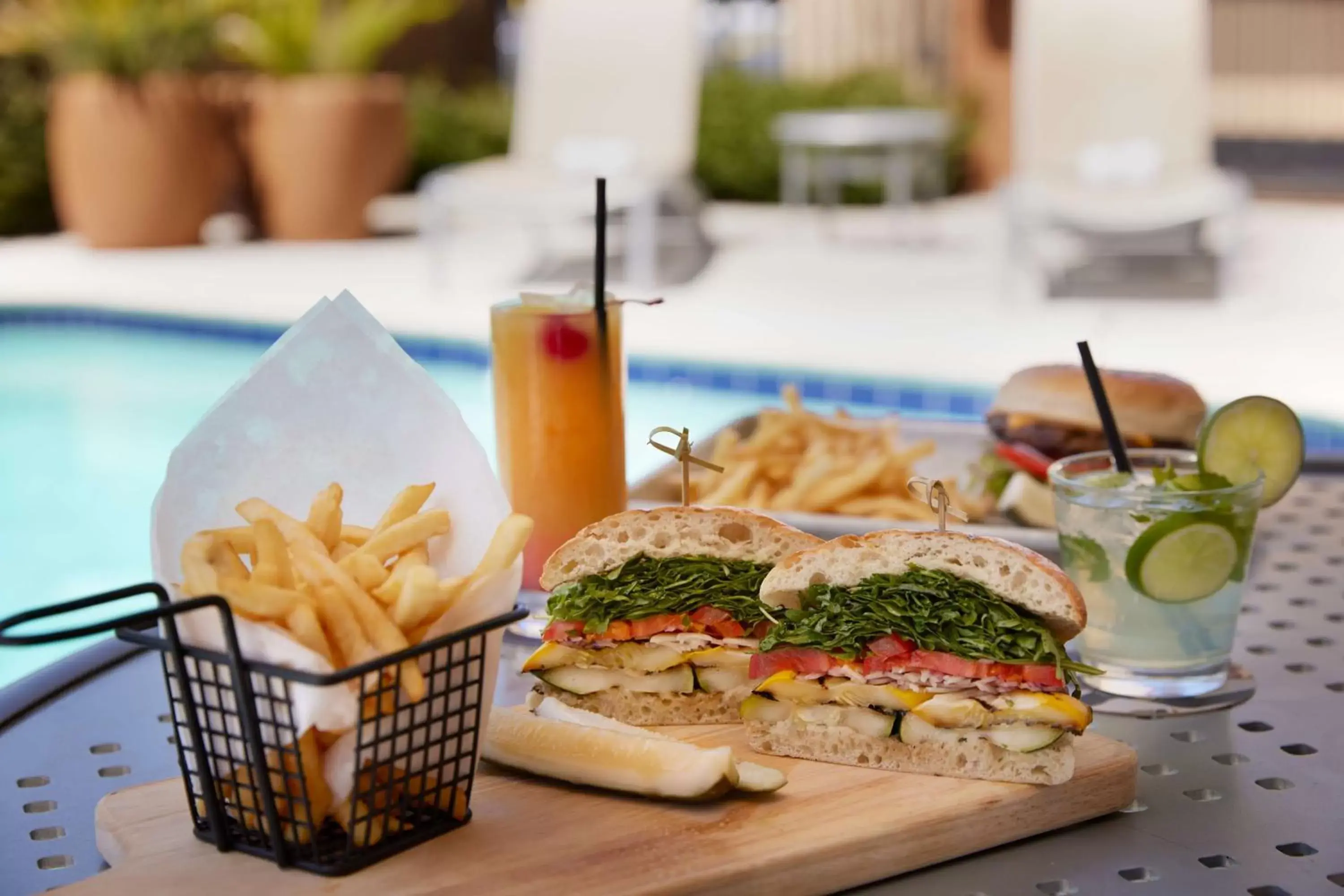 Restaurant/places to eat in Hilton Garden Inn Los Angeles/Redondo Beach Restaurant/places to eat in Hilton Garden Inn Los Angeles/Redondo Beach