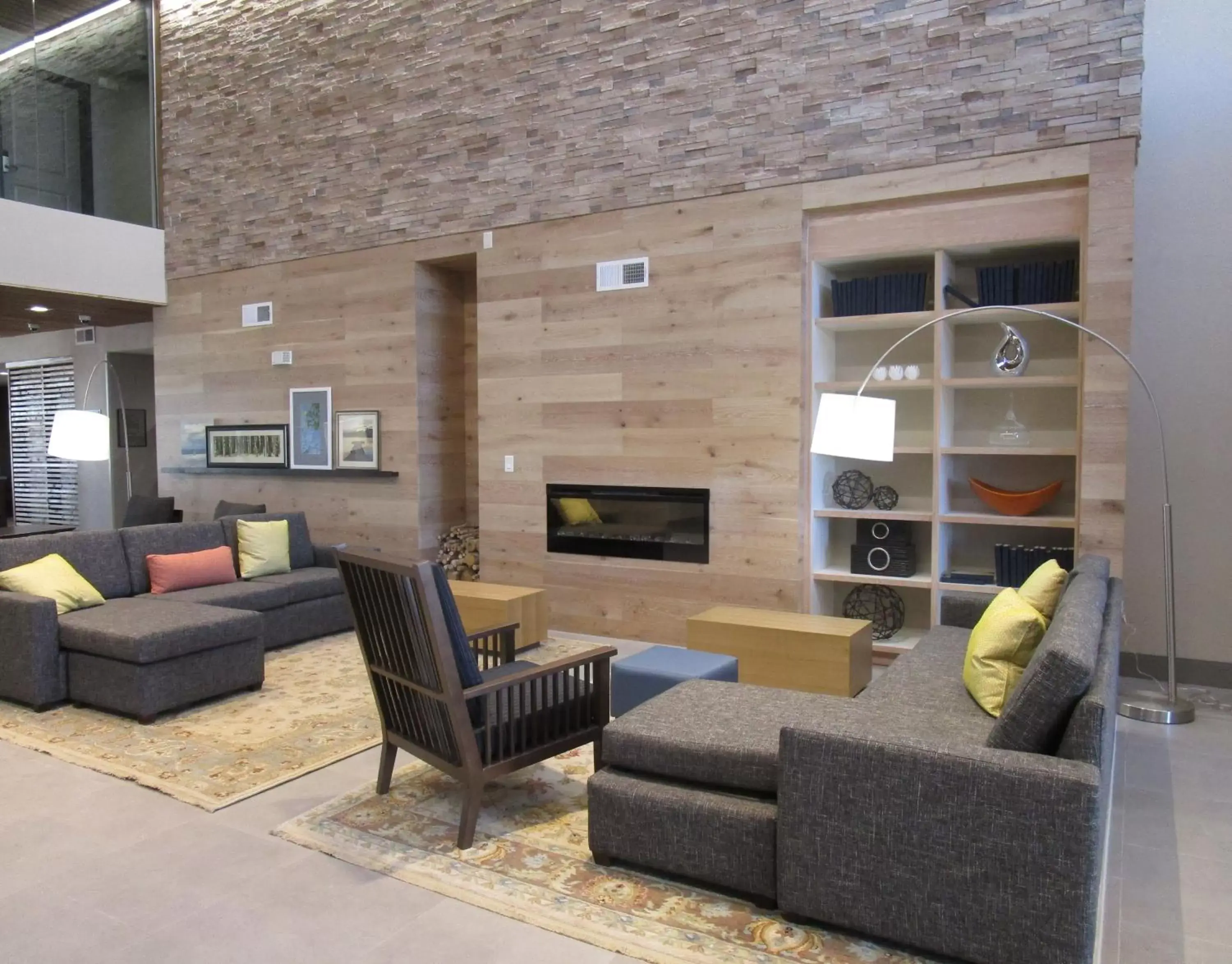 Lobby or reception, Seating Area in Country Inn & Suites by Radisson, Lubbock Southwest, TX