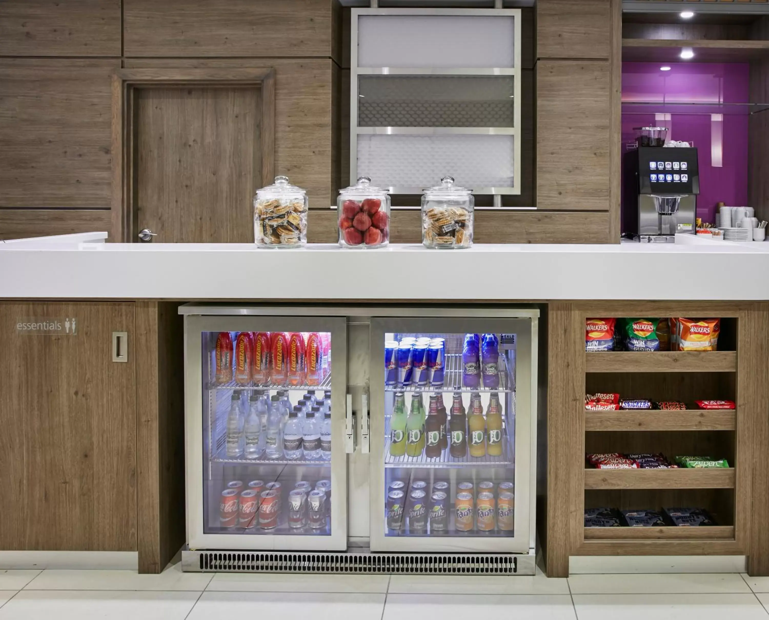 Restaurant/places to eat in Hampton by Hilton Oxford Restaurant/places to eat in Hampton by Hilton Oxford