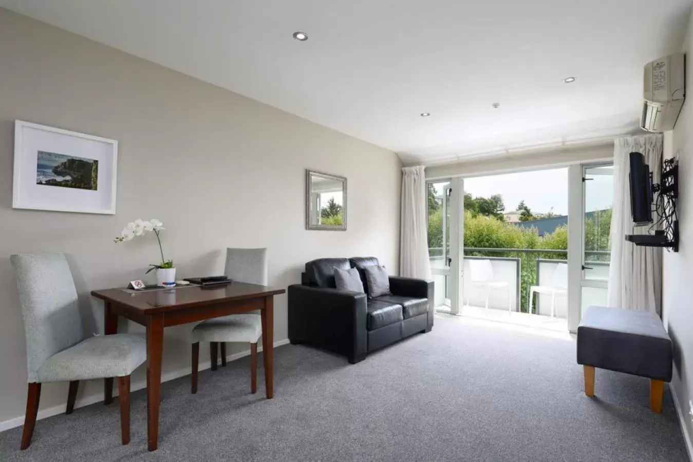 Living room, Seating Area in Chelsea Park Motor Lodge