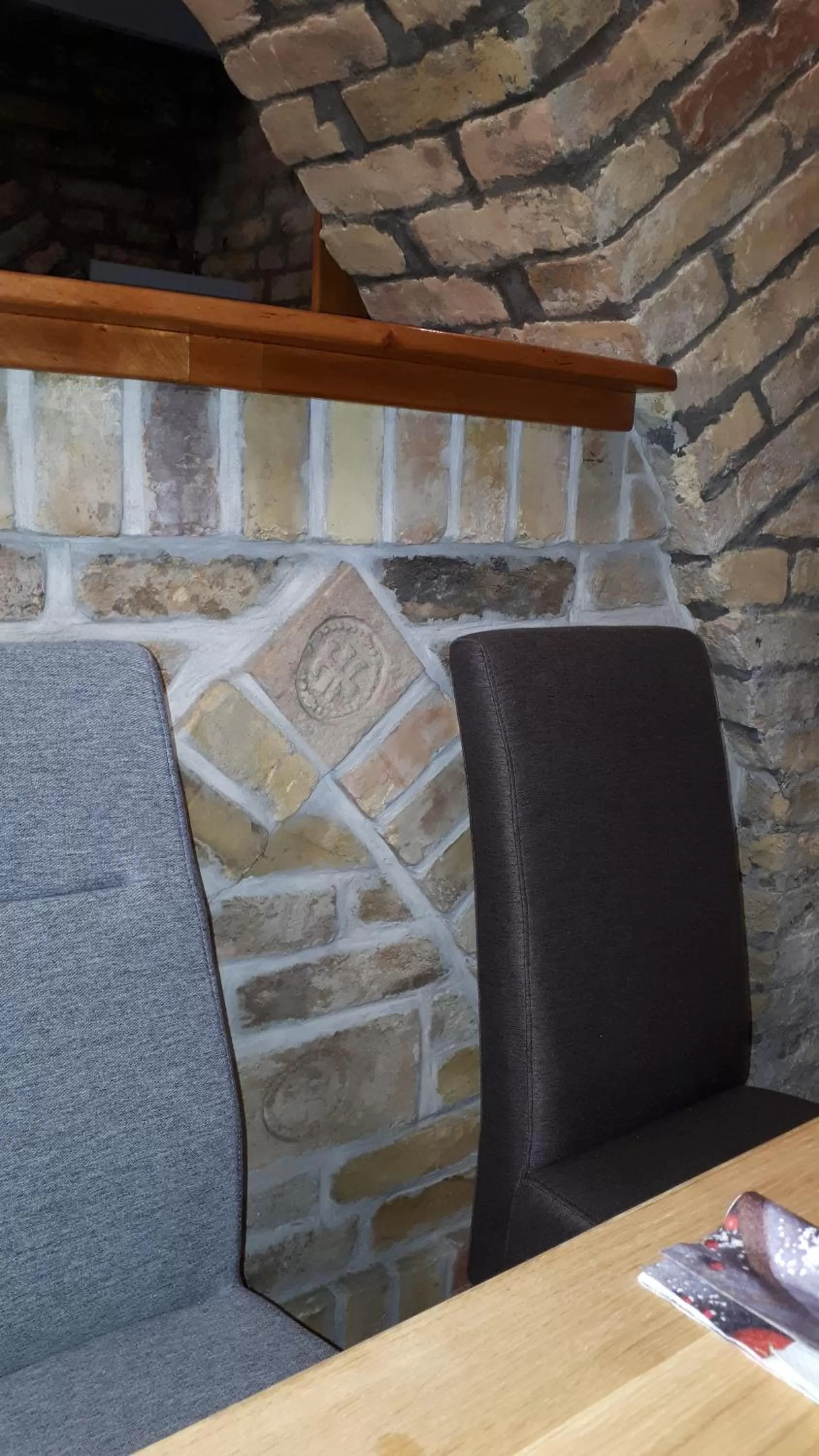 Restaurant/places to eat in Hotel Piano