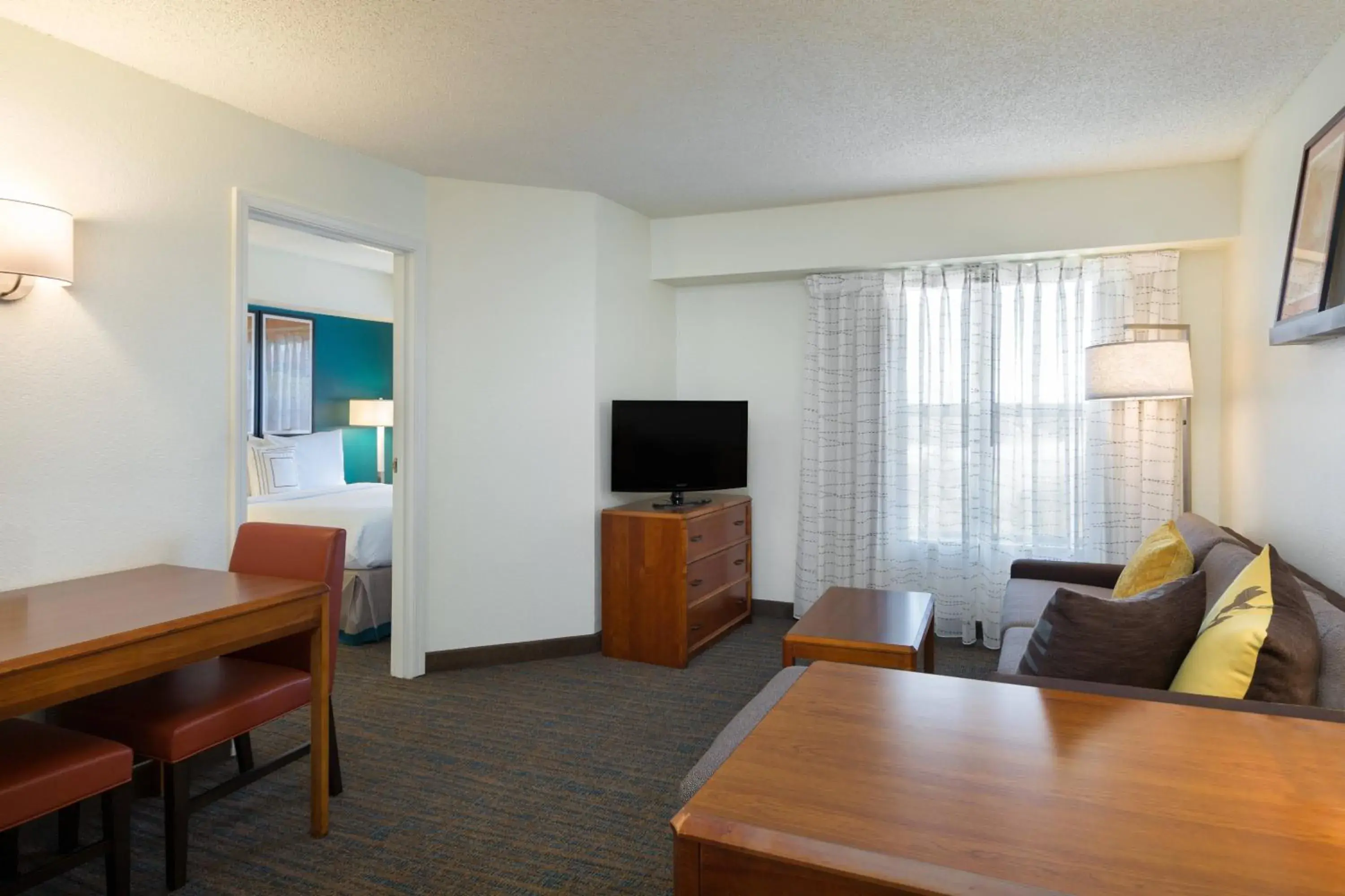 Bedroom, Seating Area in Residence Inn by Marriott Austin Parmer/Tech Ridge
