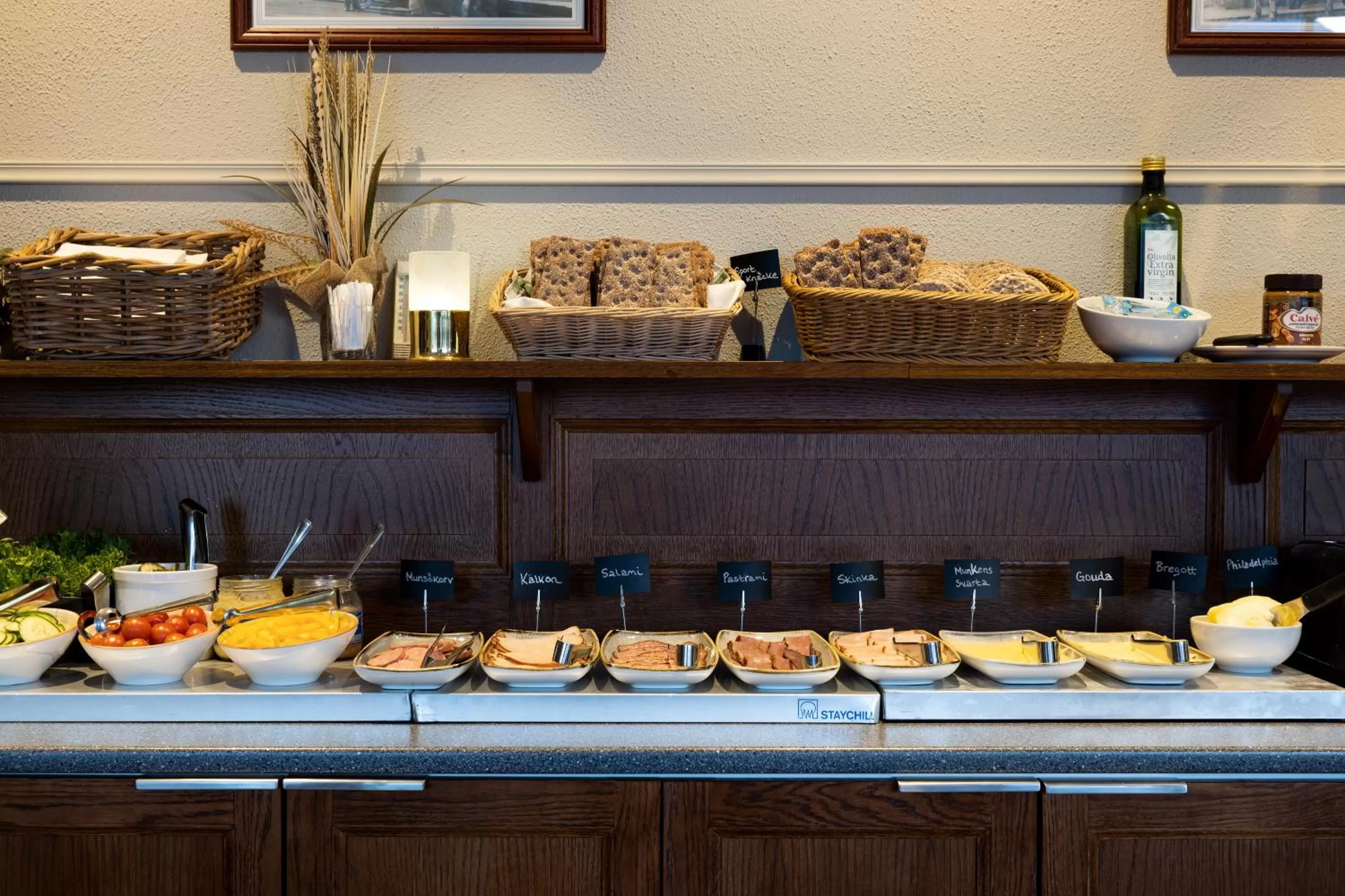 Buffet breakfast in Hotel Bishops Arms Mora