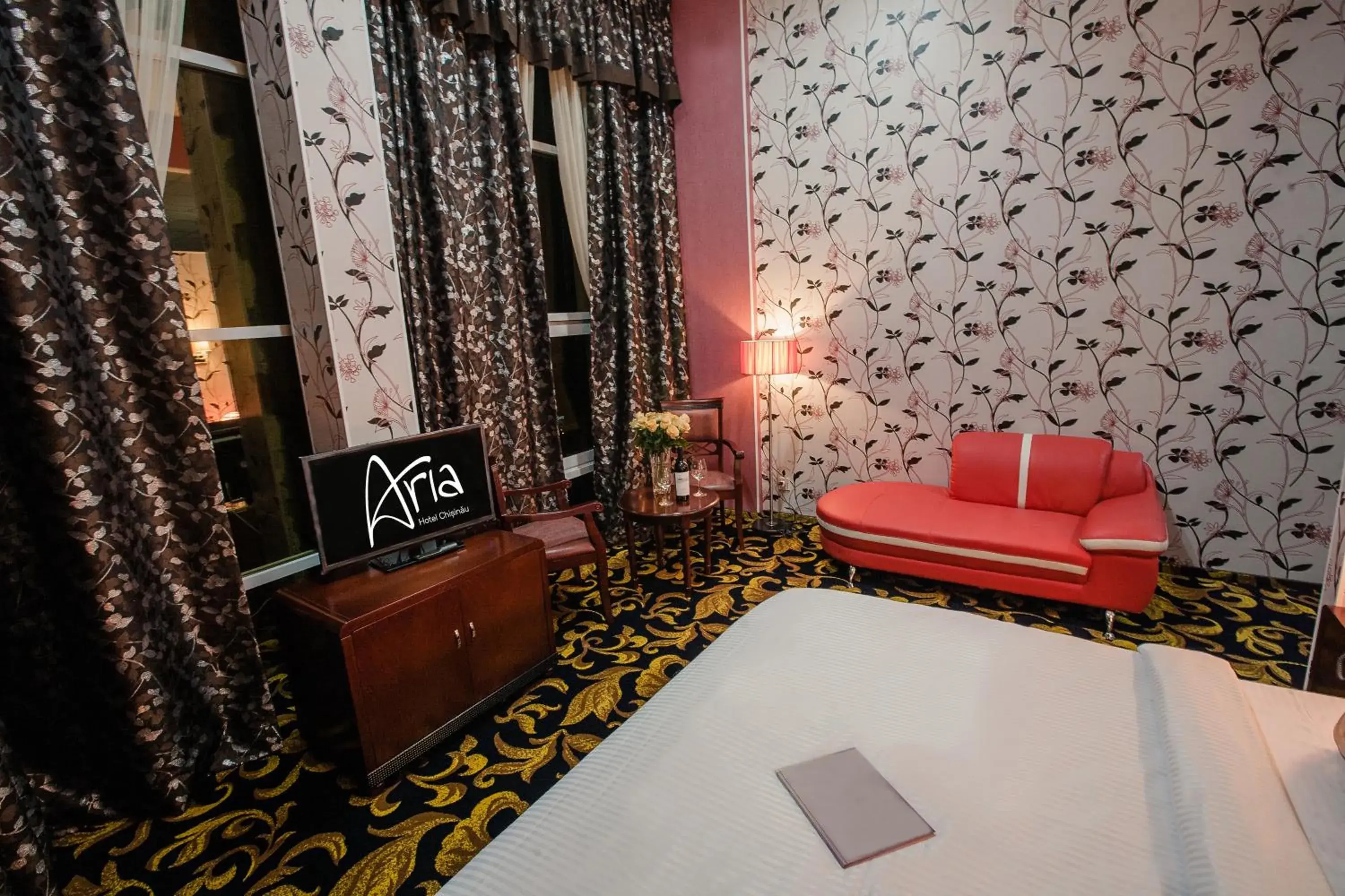 Photo of the whole room, Seating Area in Aria Hotel Chisinau