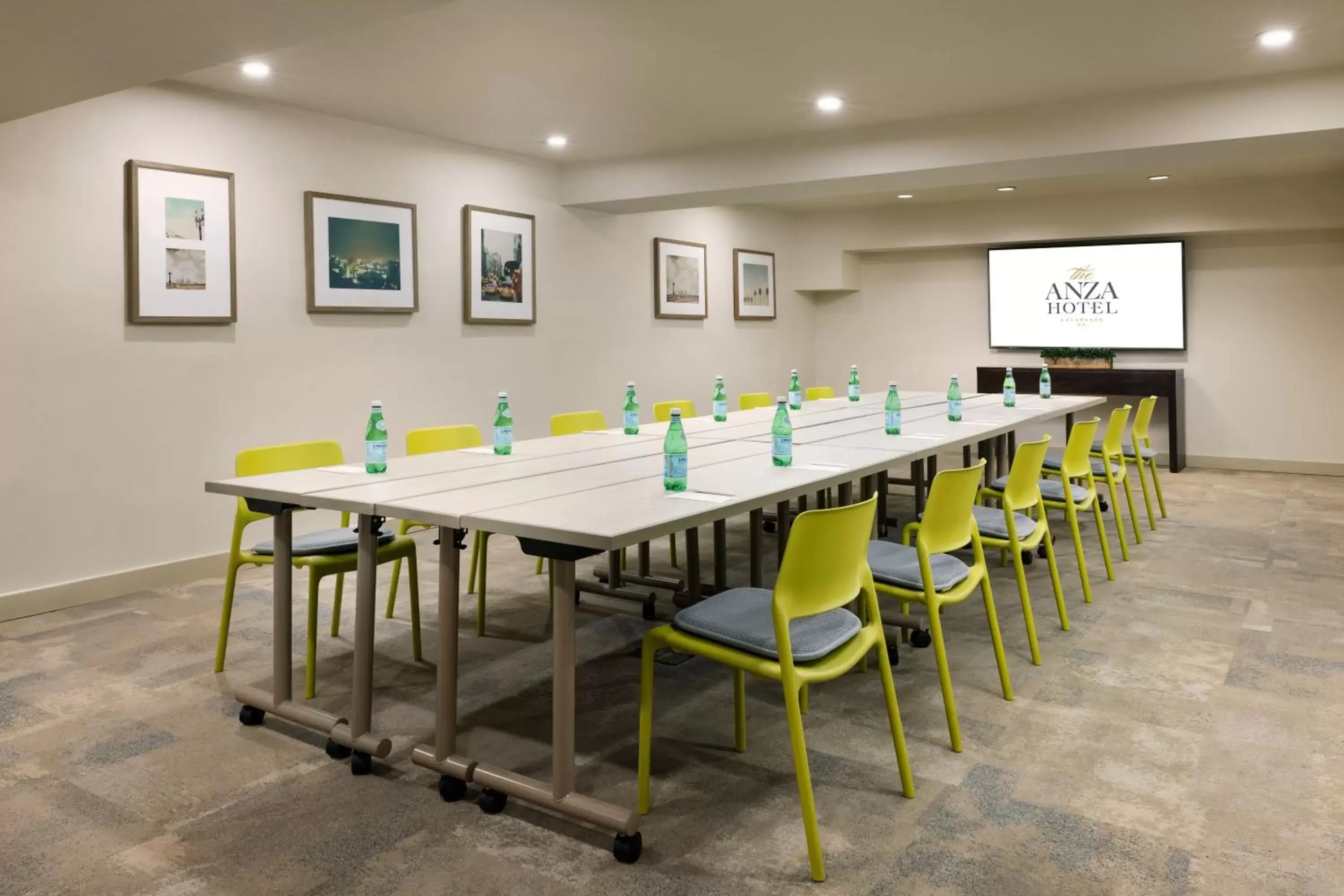 Meeting/conference room in The Anza-a Calabasas Hotel