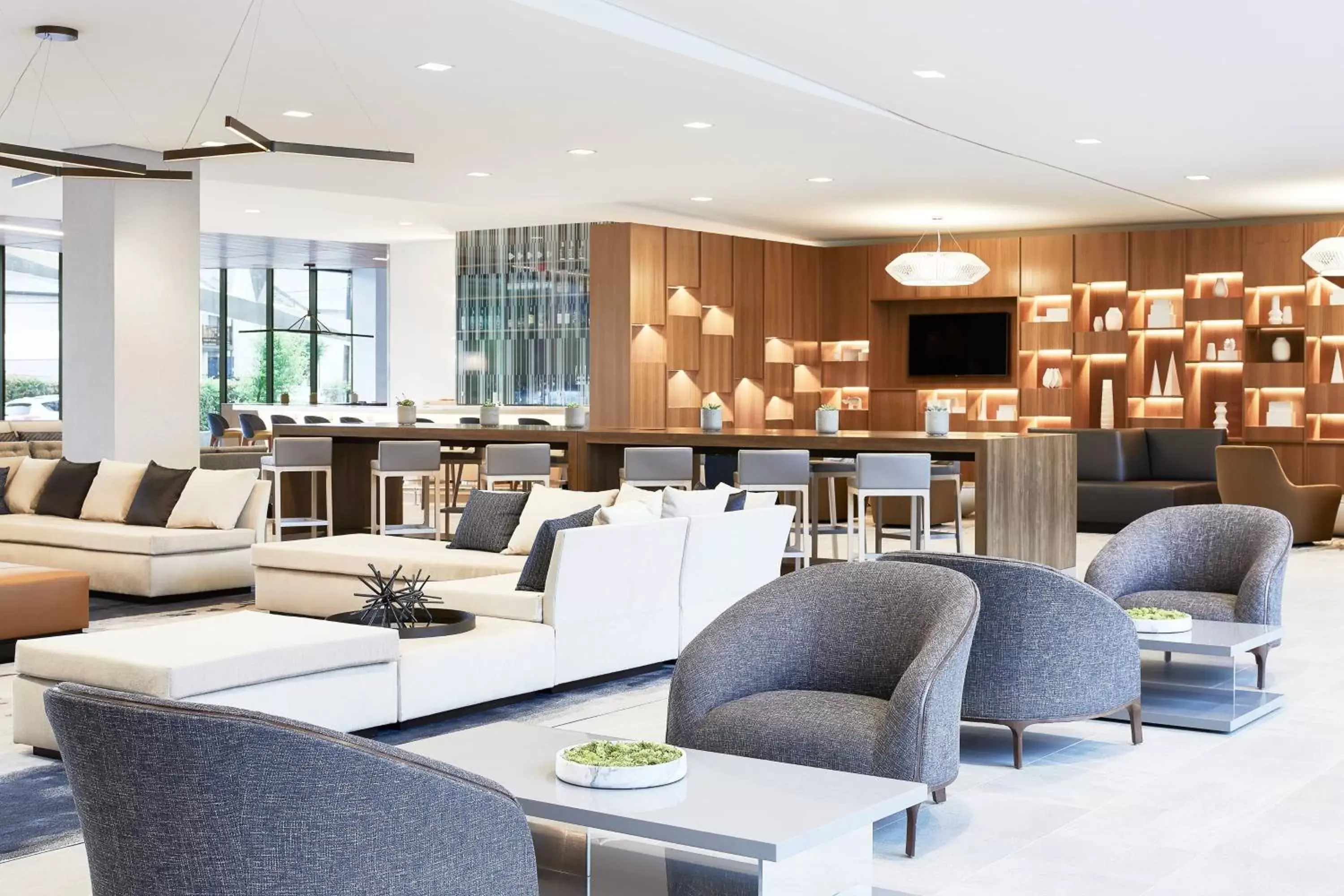 Lobby or reception, Lounge/Bar in AC Hotel By Marriott Dallas By The Galleria