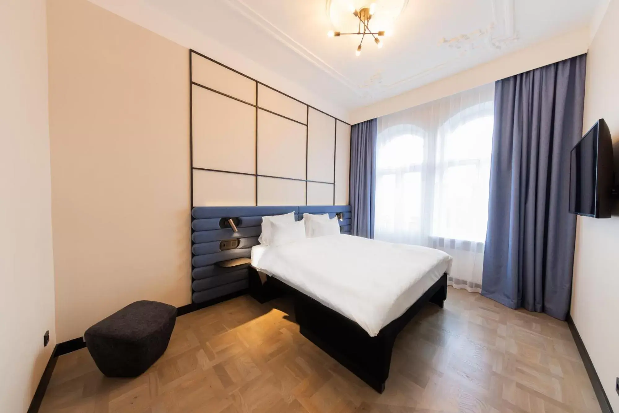 Coffee/tea facilities, Bed in Hotel Valdemars Riga managed by Accor