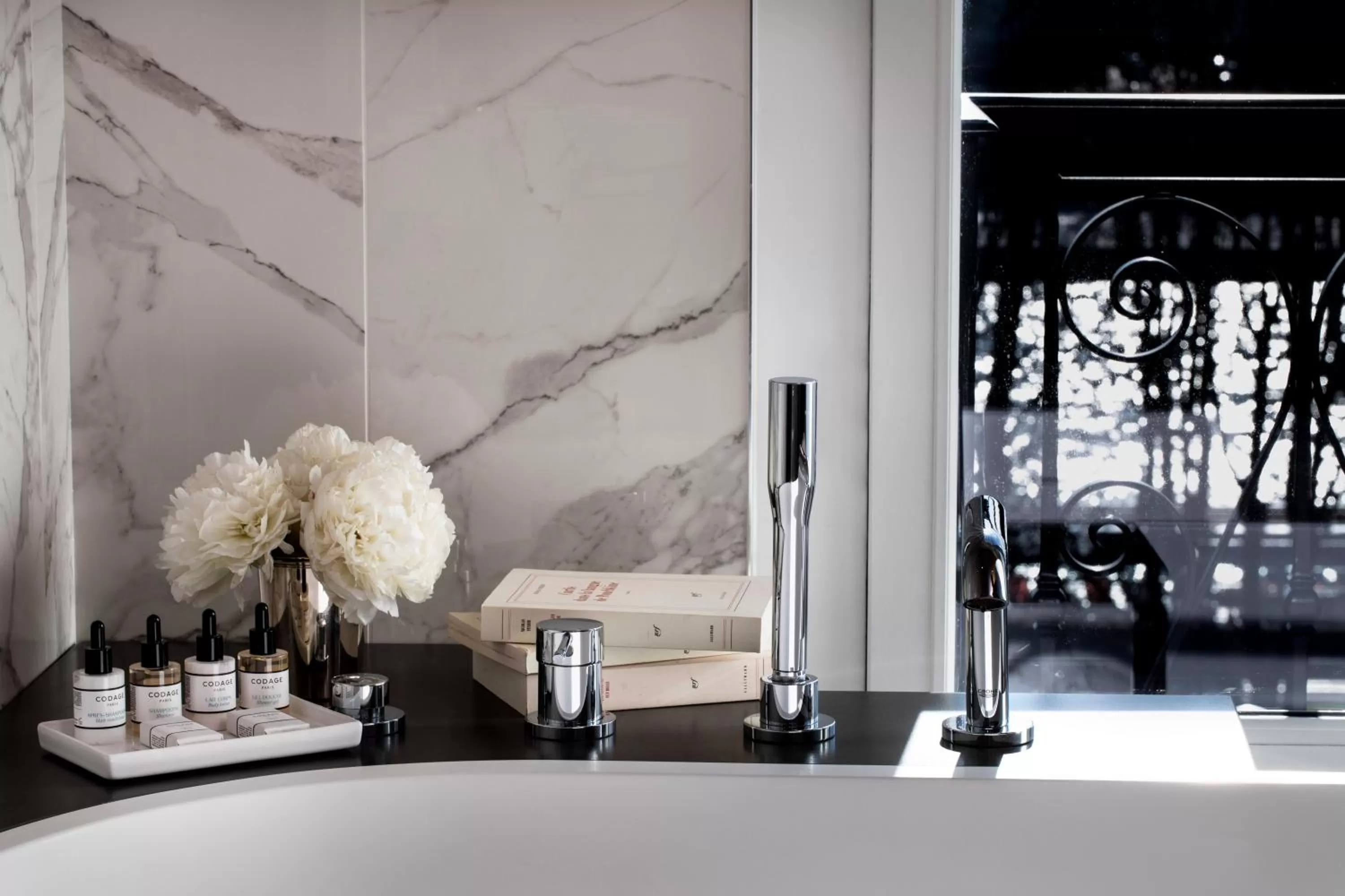 Bathroom in Le Damantin Hôtel & Spa