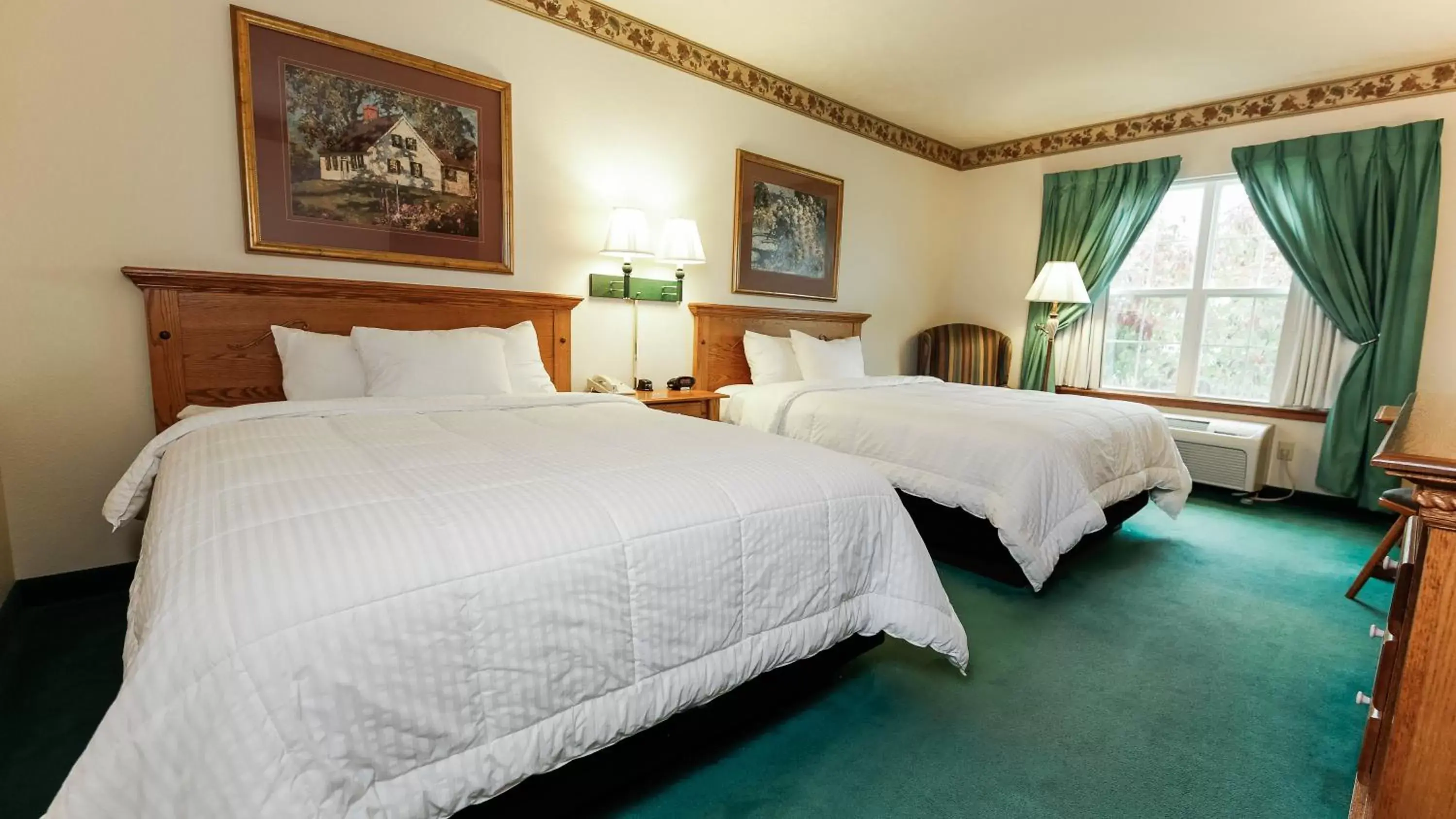 Bed in Van Buren Hotel
