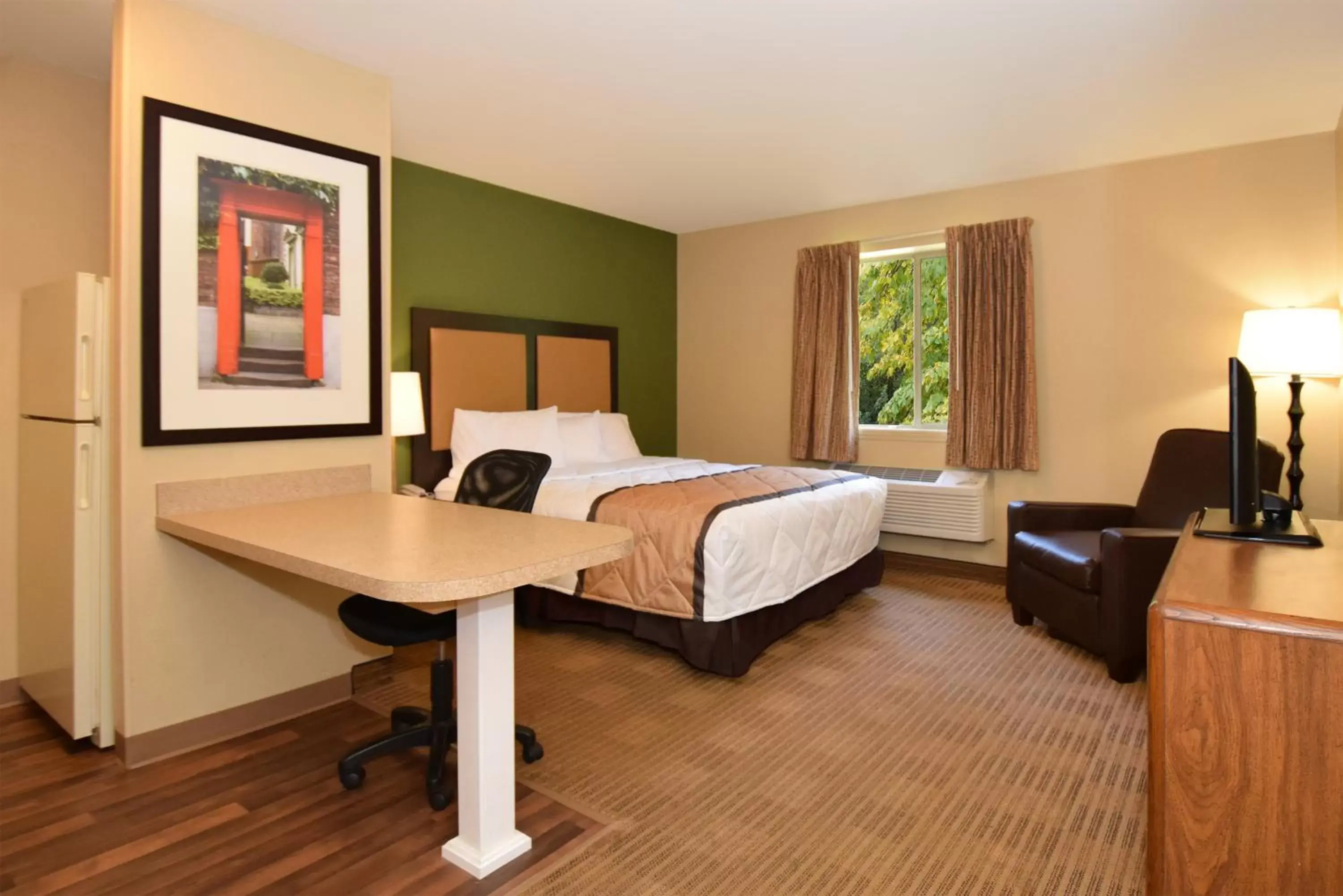 Bed in Extended Stay America Suites - St Louis - Westport - Craig Road