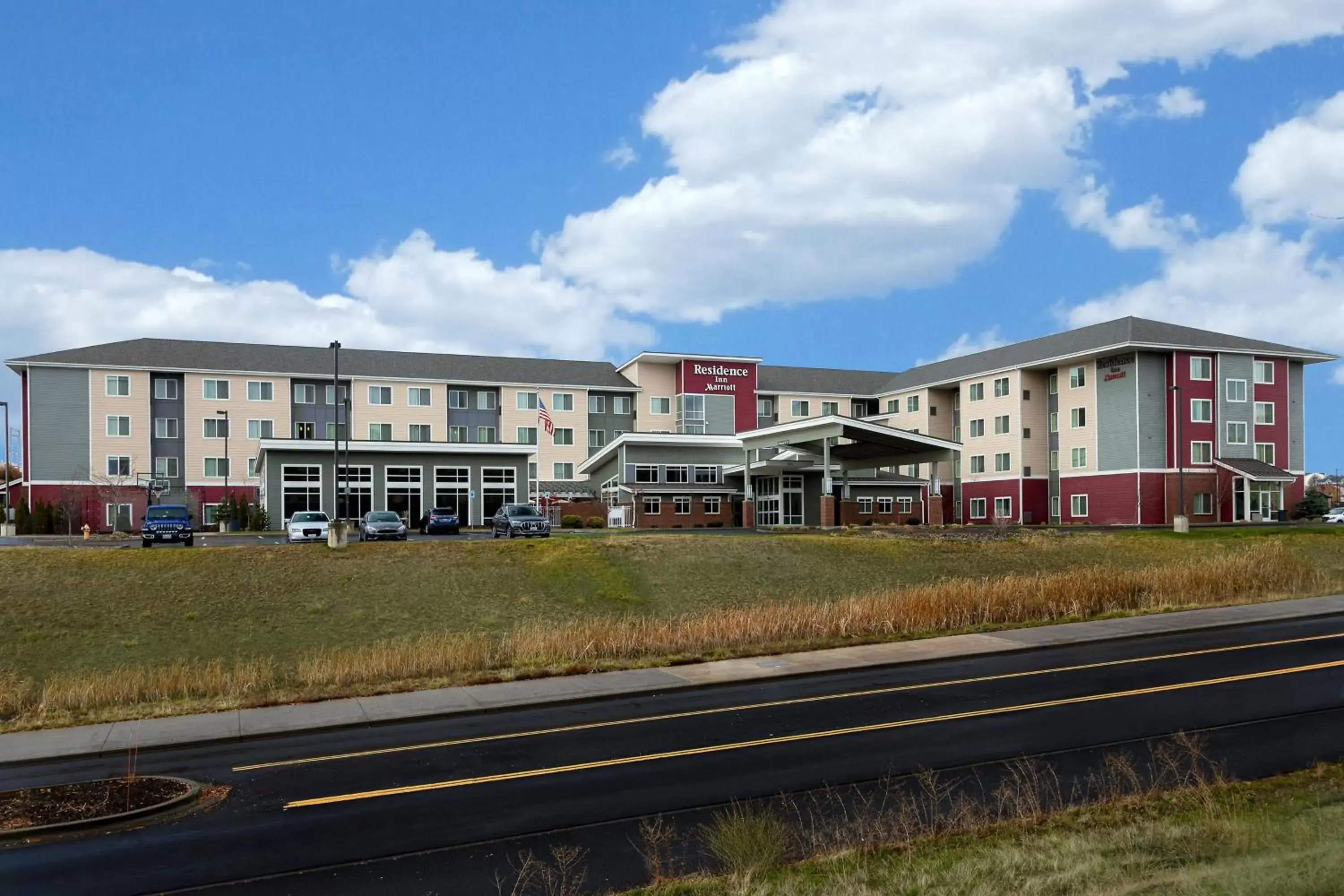 Property building in Residence Inn by Marriott Pullman