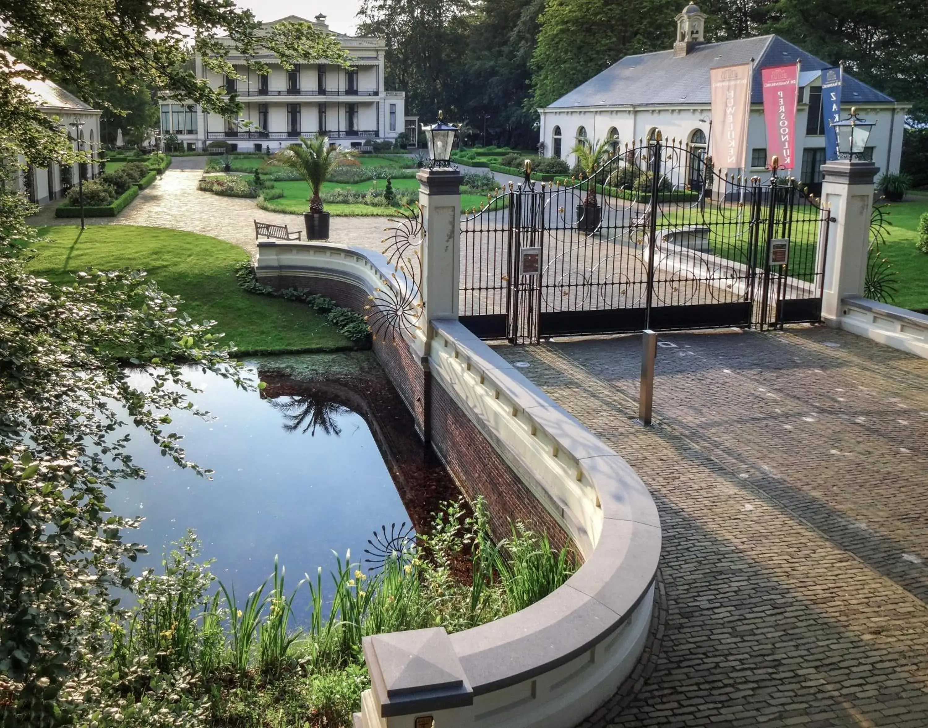 Property building in Kasteel De Vanenburg