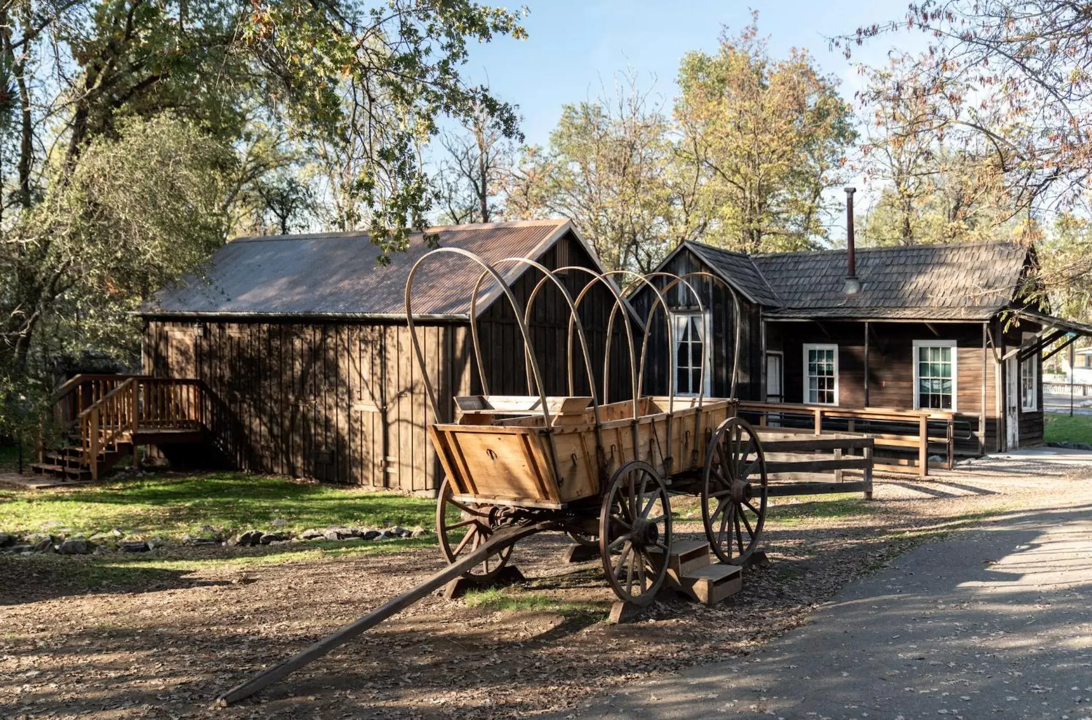 Activities, Property Building in Historic Sonora Inn