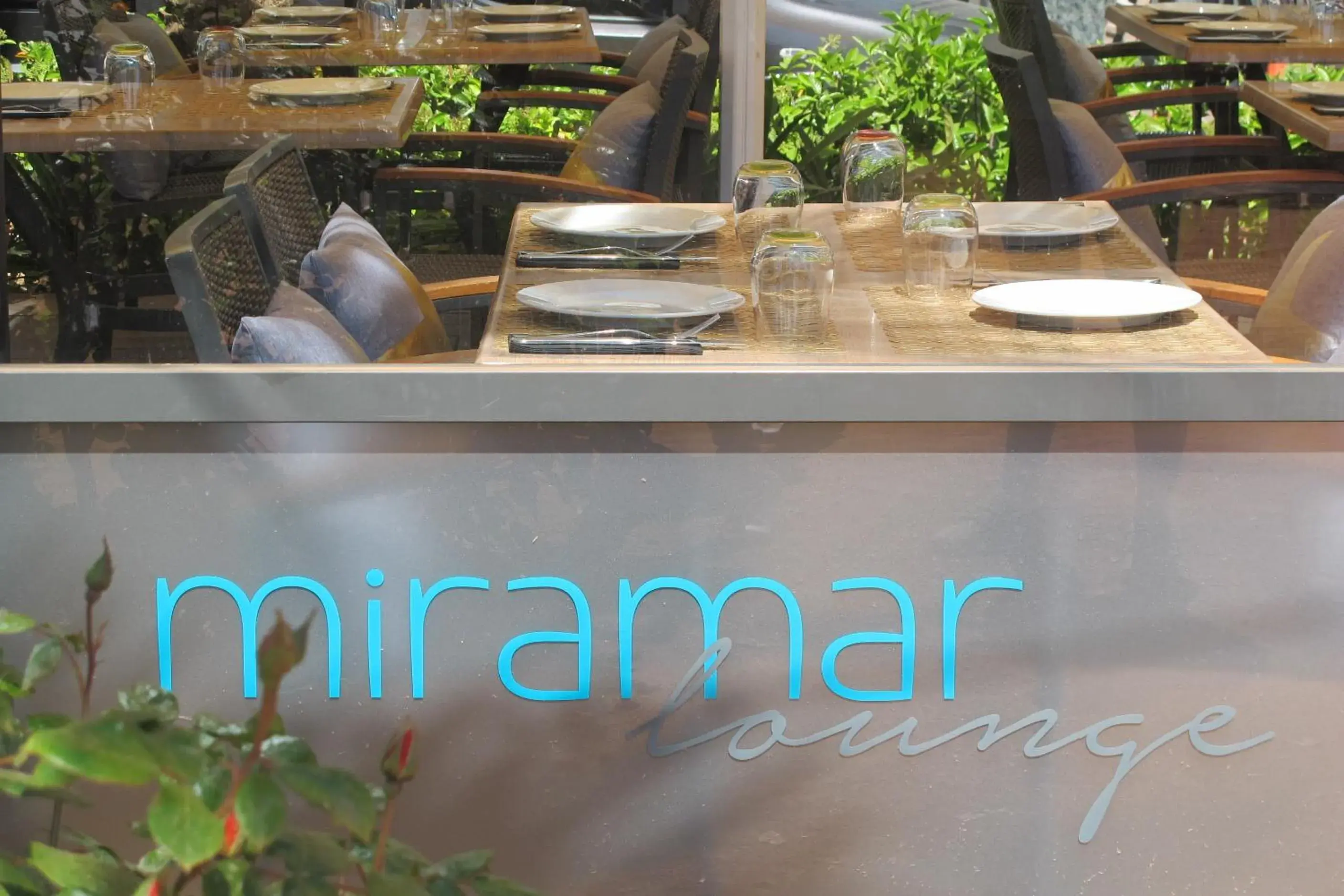 Restaurant/places to eat in Miramar