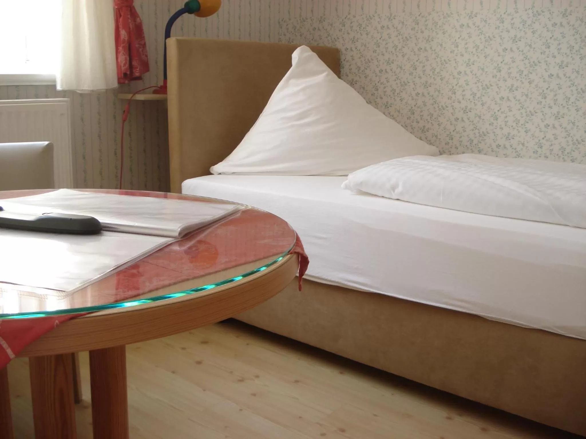 Bed in Hotel Pension Zur Fährbrücke