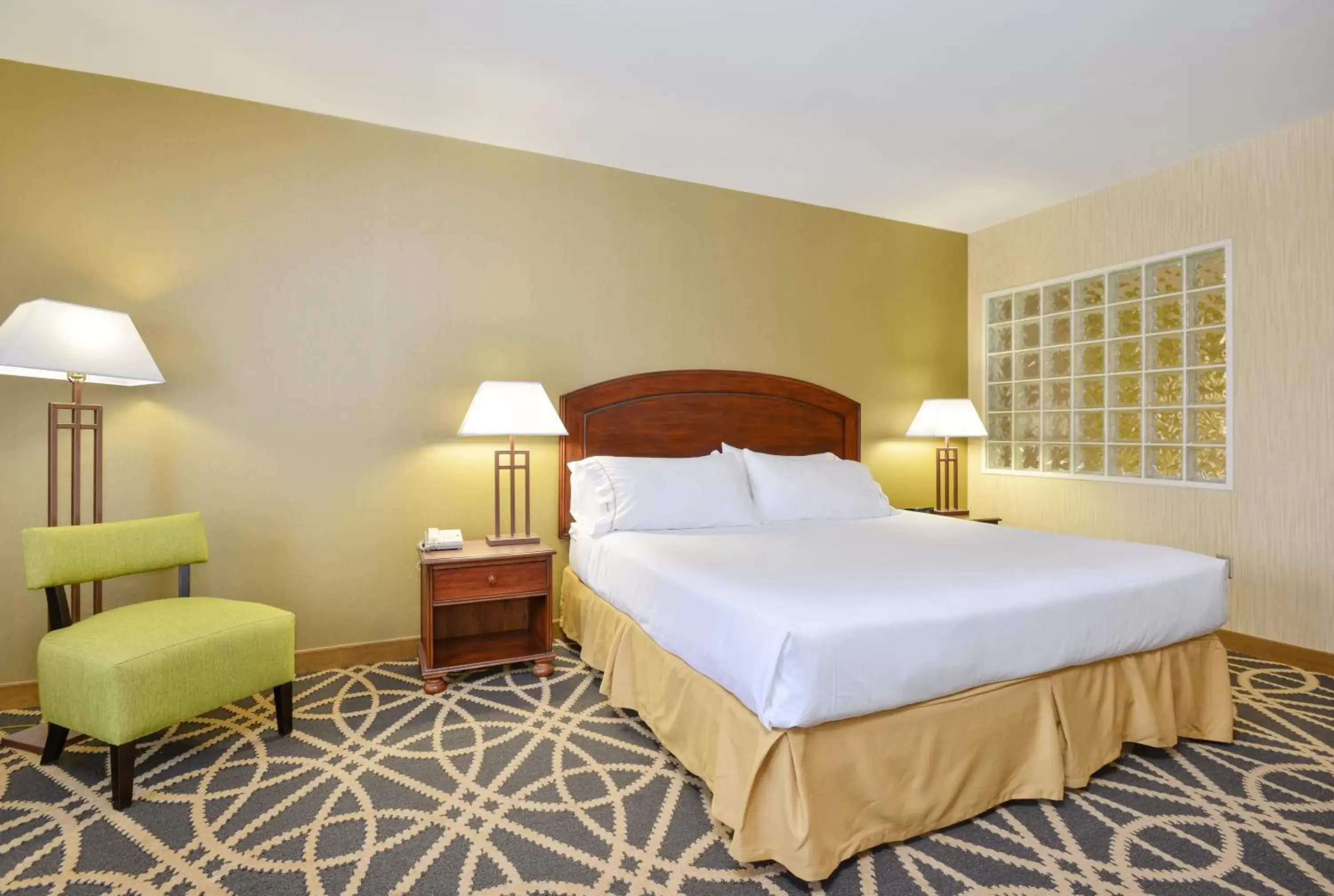 Photo of the whole room, Bed in Holiday Inn Express Boone, an IHG Hotel