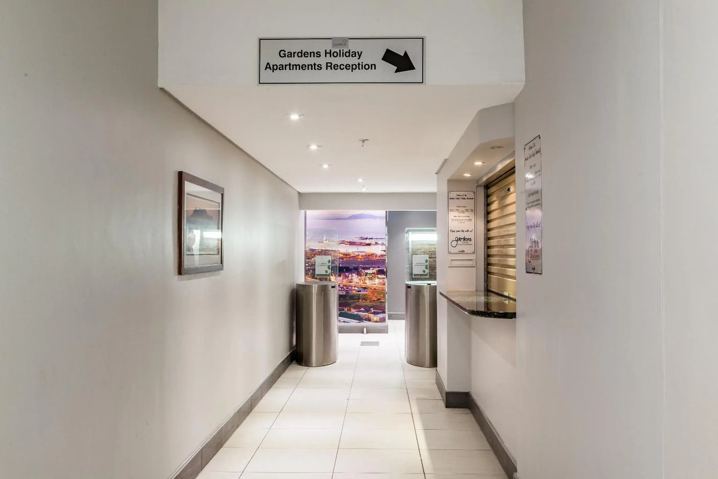 Lobby or reception in Gardens Centre Holiday Apartments